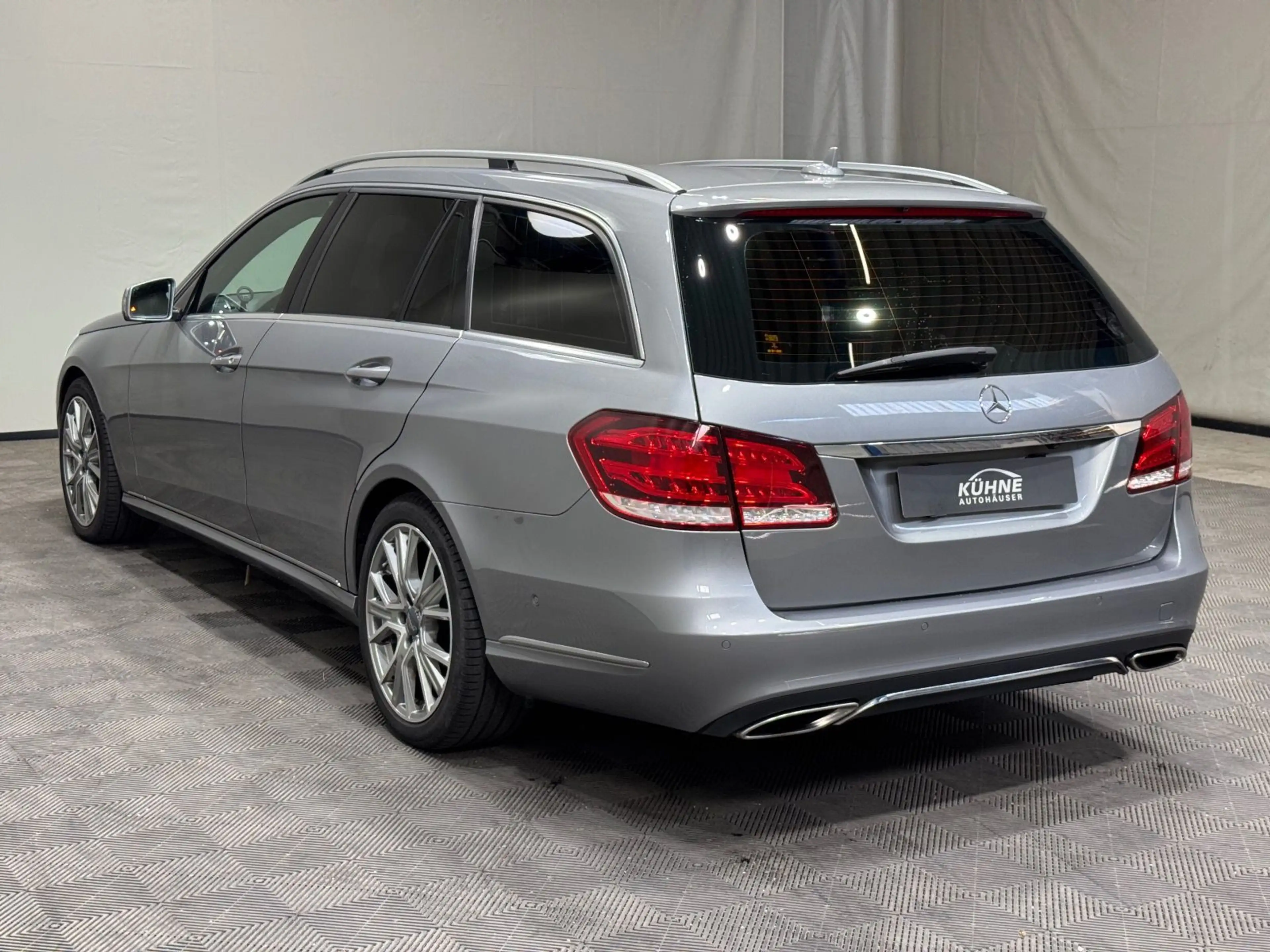 Mercedes-Benz E 250 CDI Avantgarde BlueTEC | NUR HÄNDLER! — photo 4