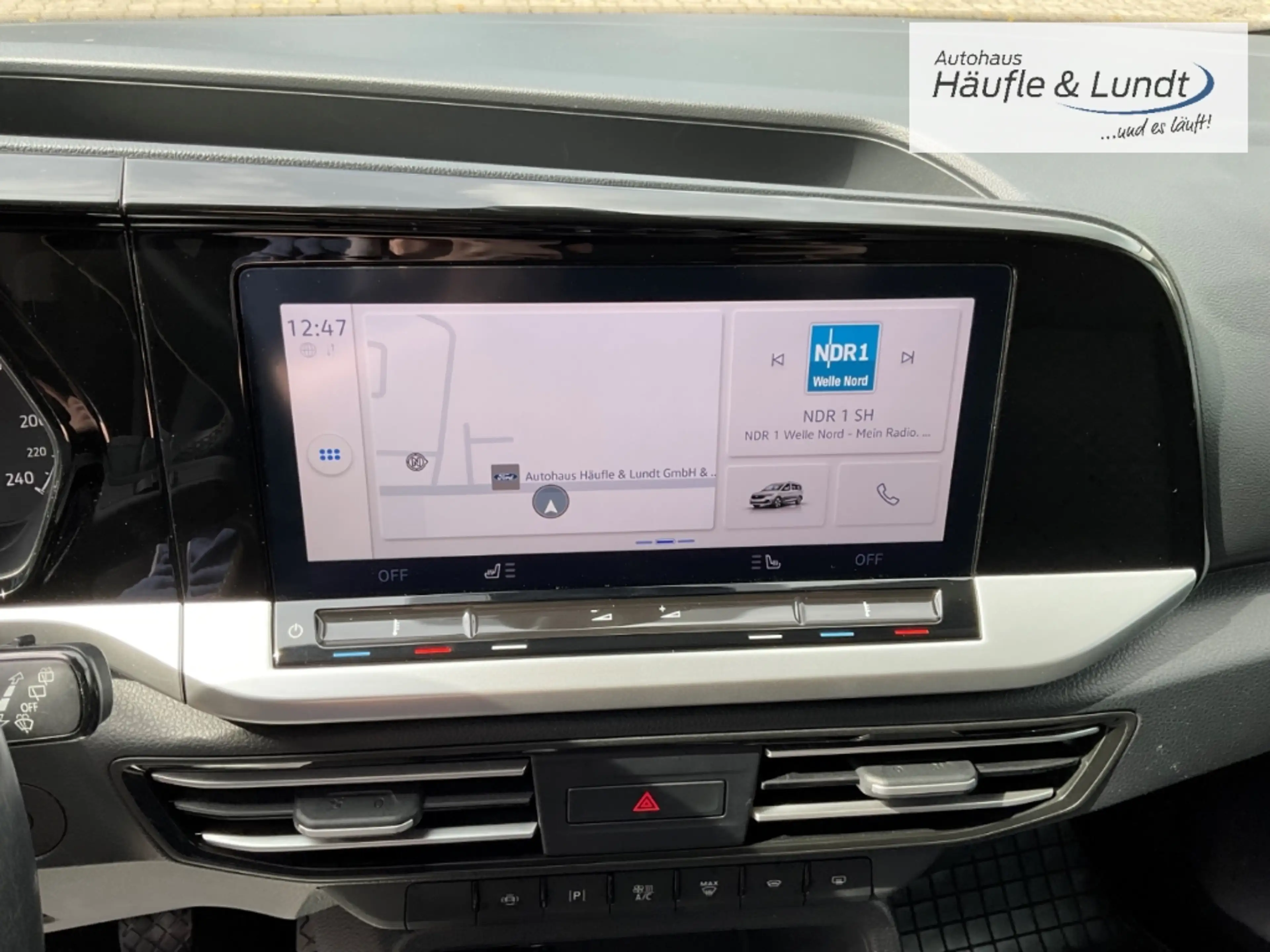 Ford Grand Tourneo Titanium Panorama Rückfahrkam. — photo 11