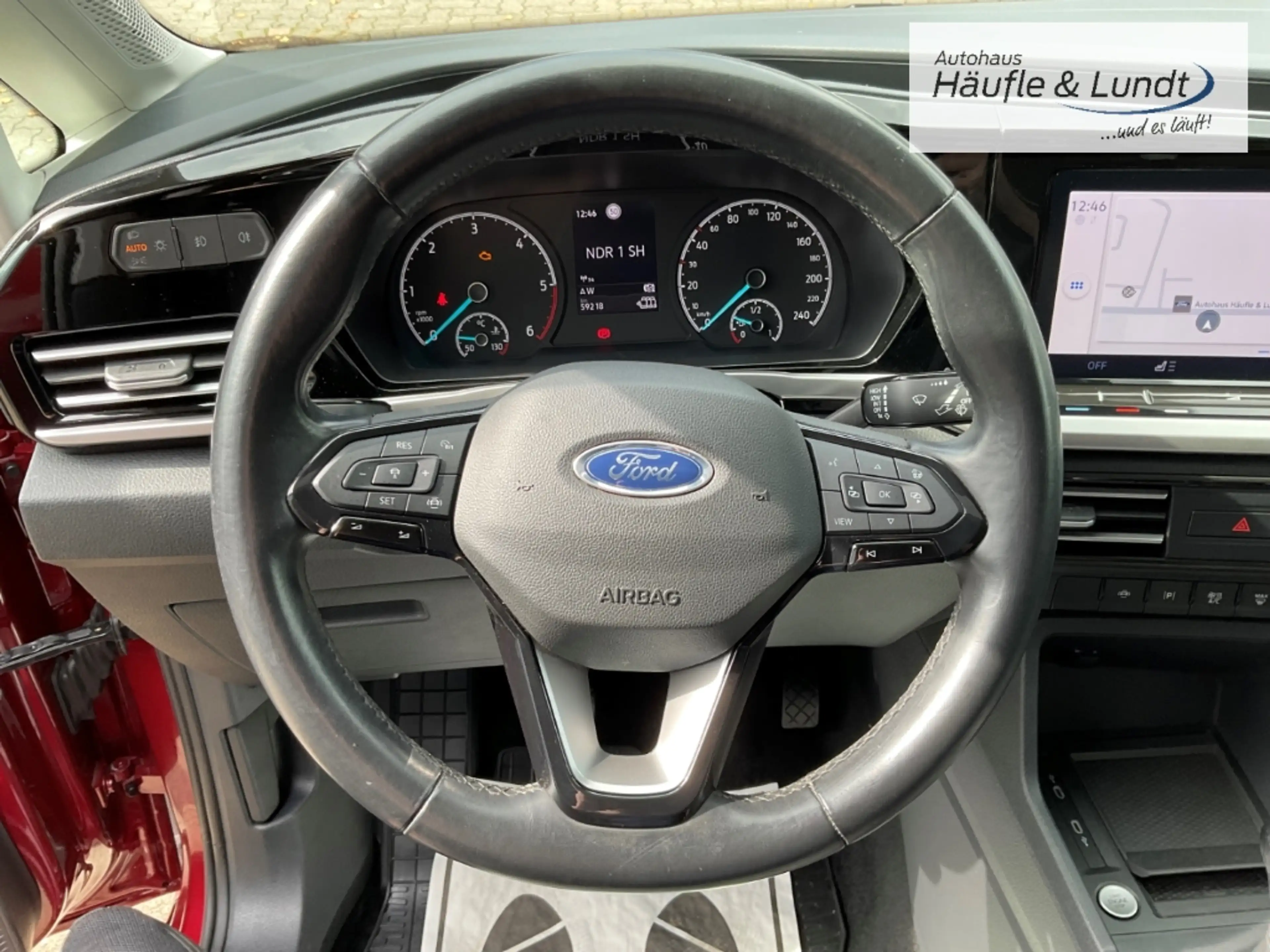 Ford Grand Tourneo Titanium Panorama Rückfahrkam. — photo 9