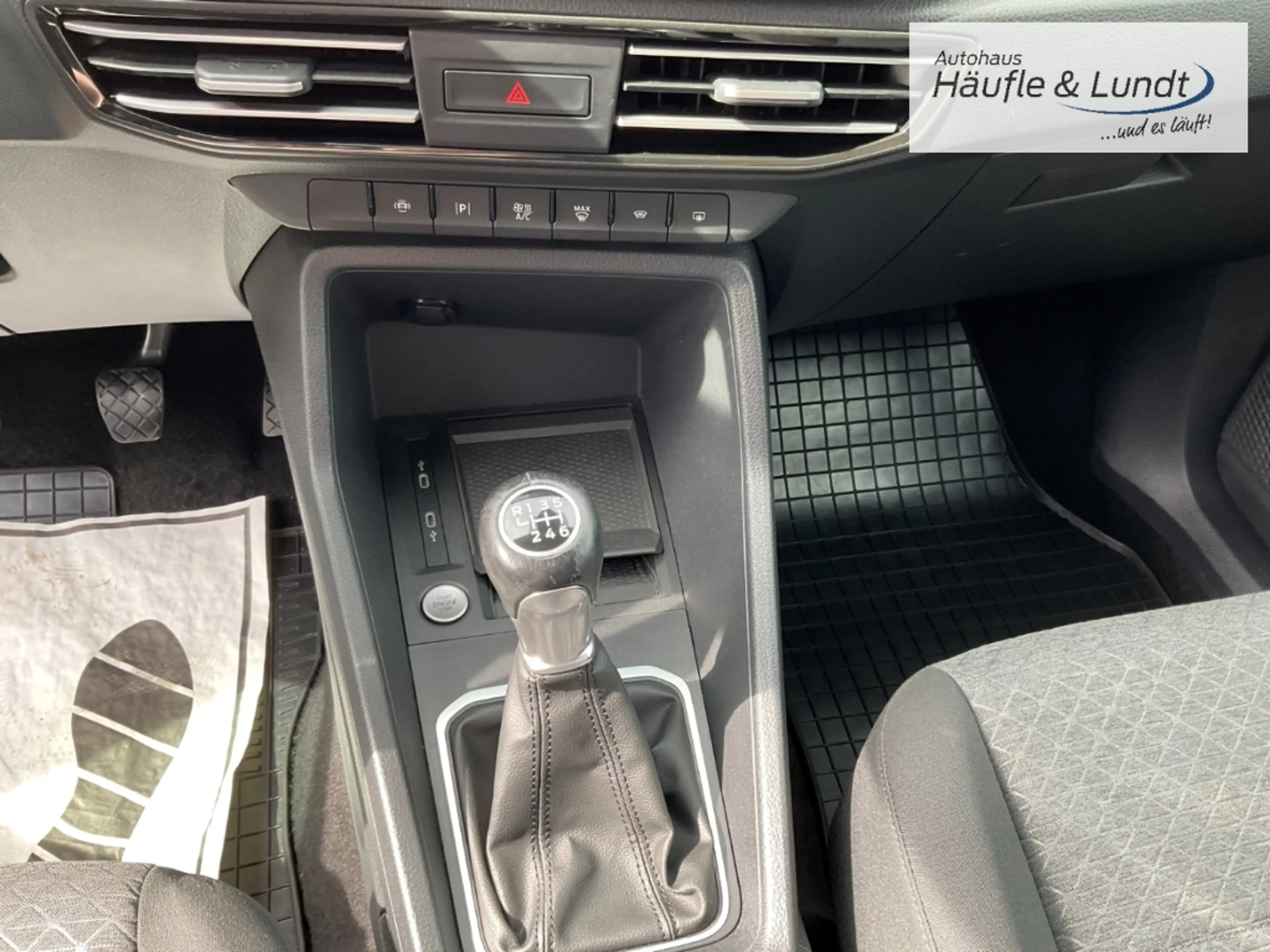 Ford Grand Tourneo Titanium Panorama Rückfahrkam. — photo 12