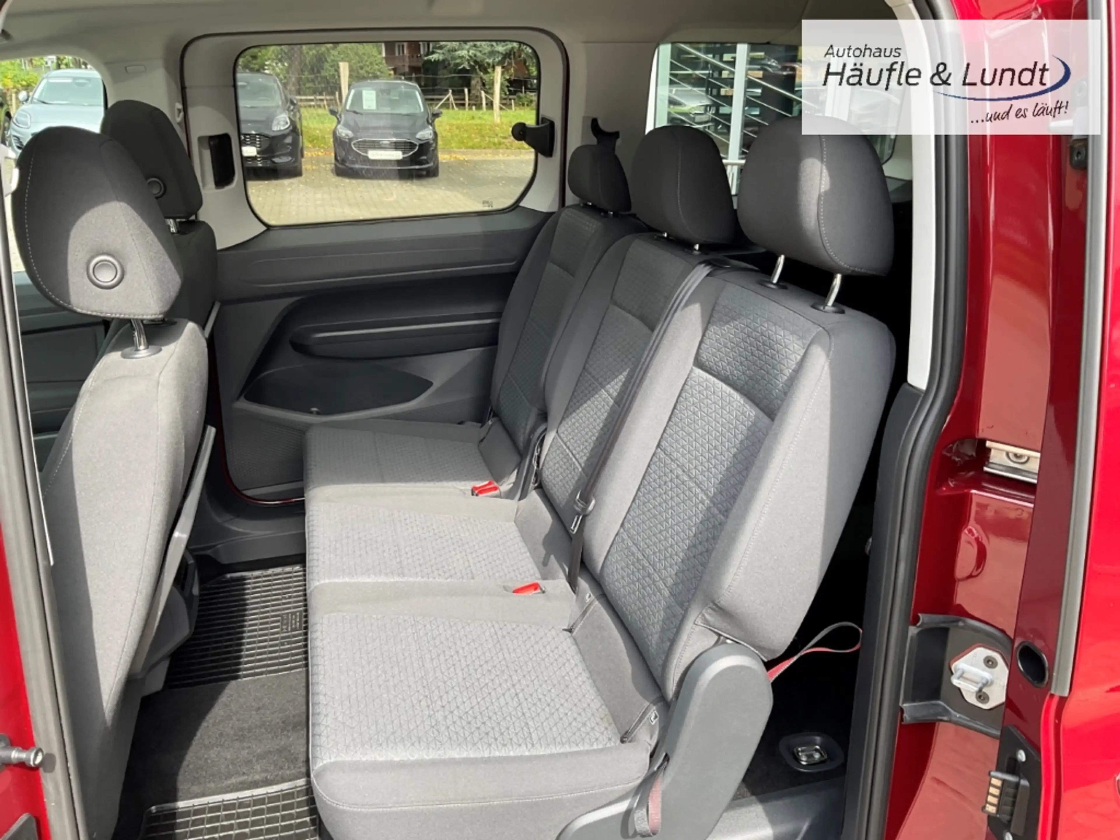 Ford Grand Tourneo Titanium Panorama Rückfahrkam. — photo 7