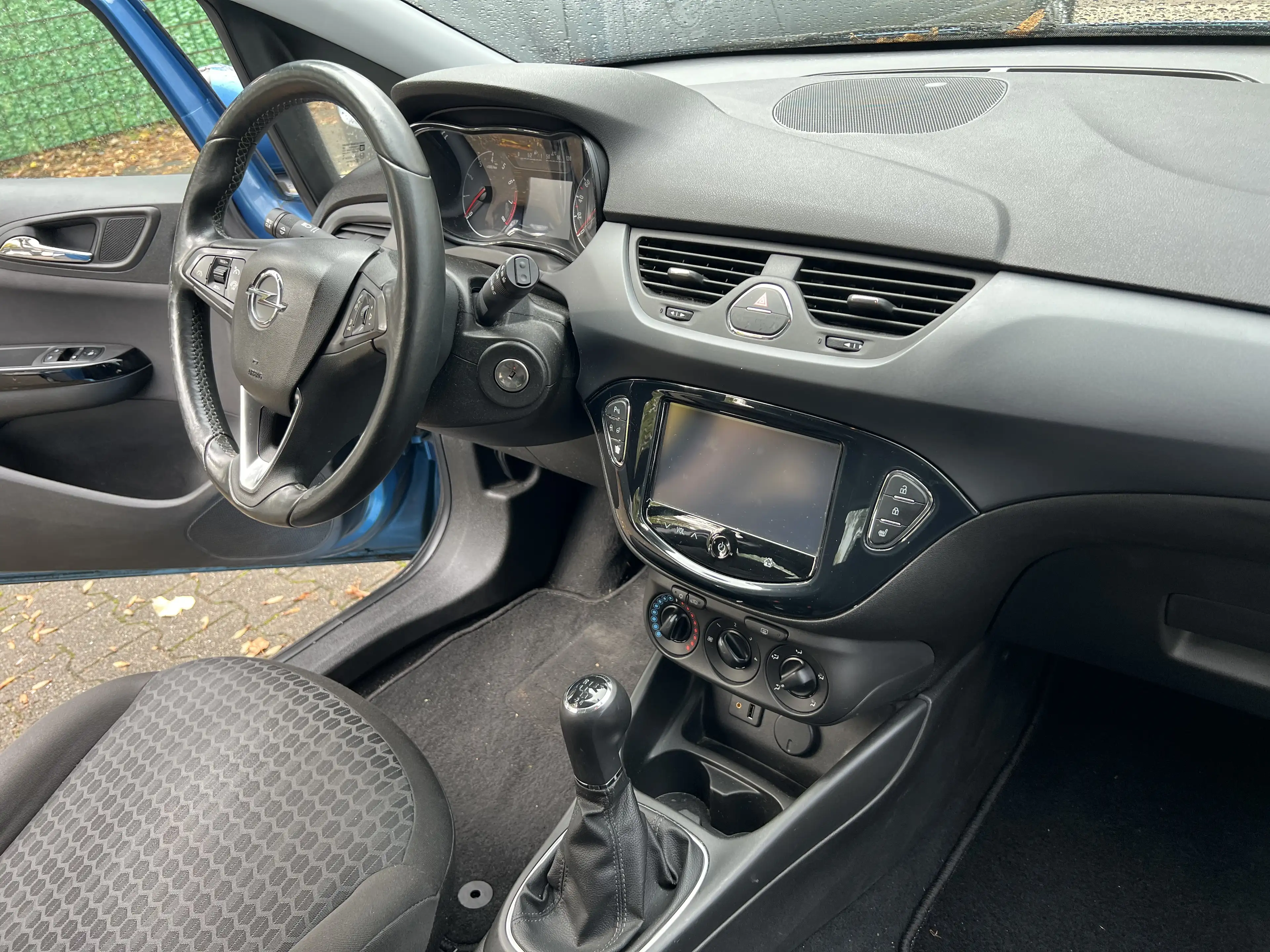 Opel Corsa Edition 1,4 2.Hd 97tkm KLIMA PDC SHZ LHZ EFH ESP TEMPOMAT TÜV NEU — photo 11