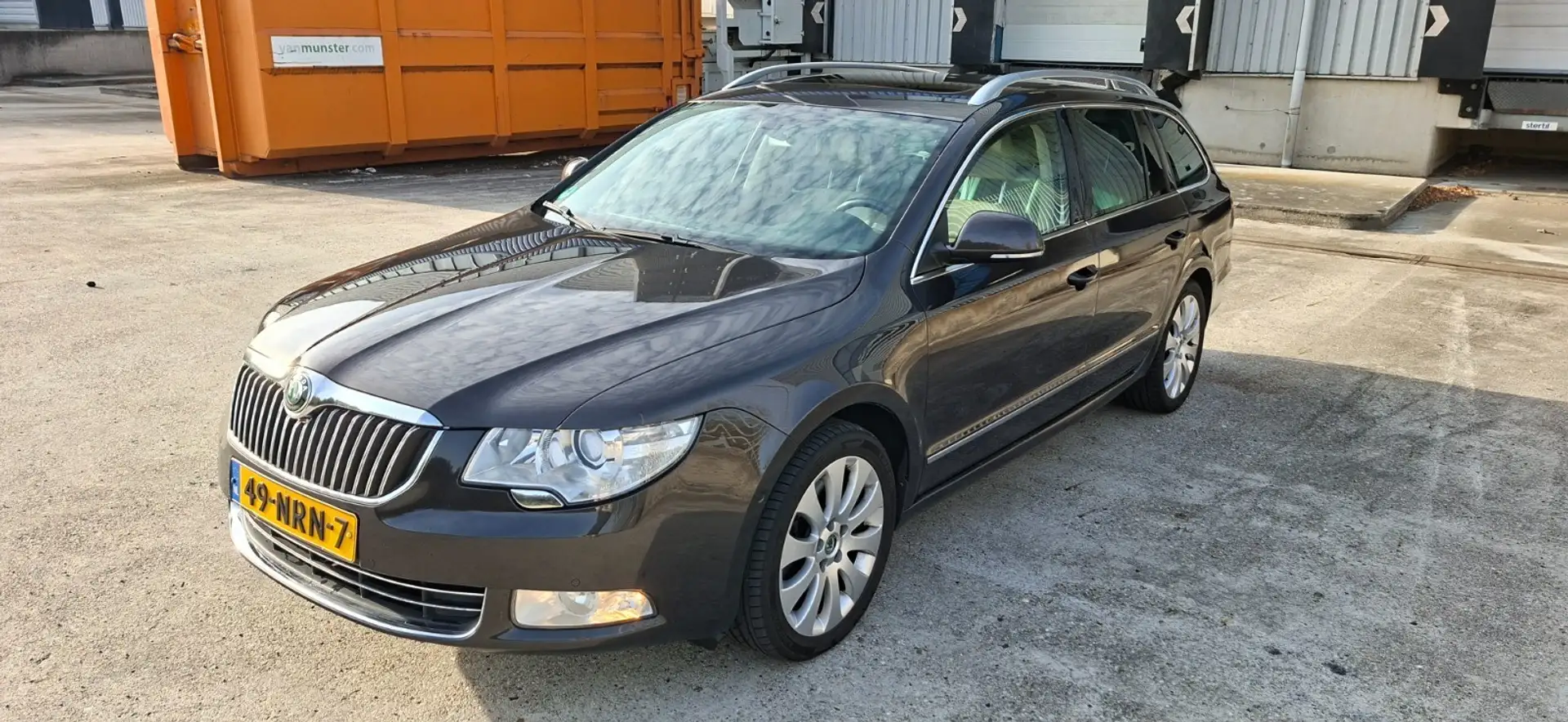 Skoda Superb 1.8 TSI Elegance Bns Bruin - 2