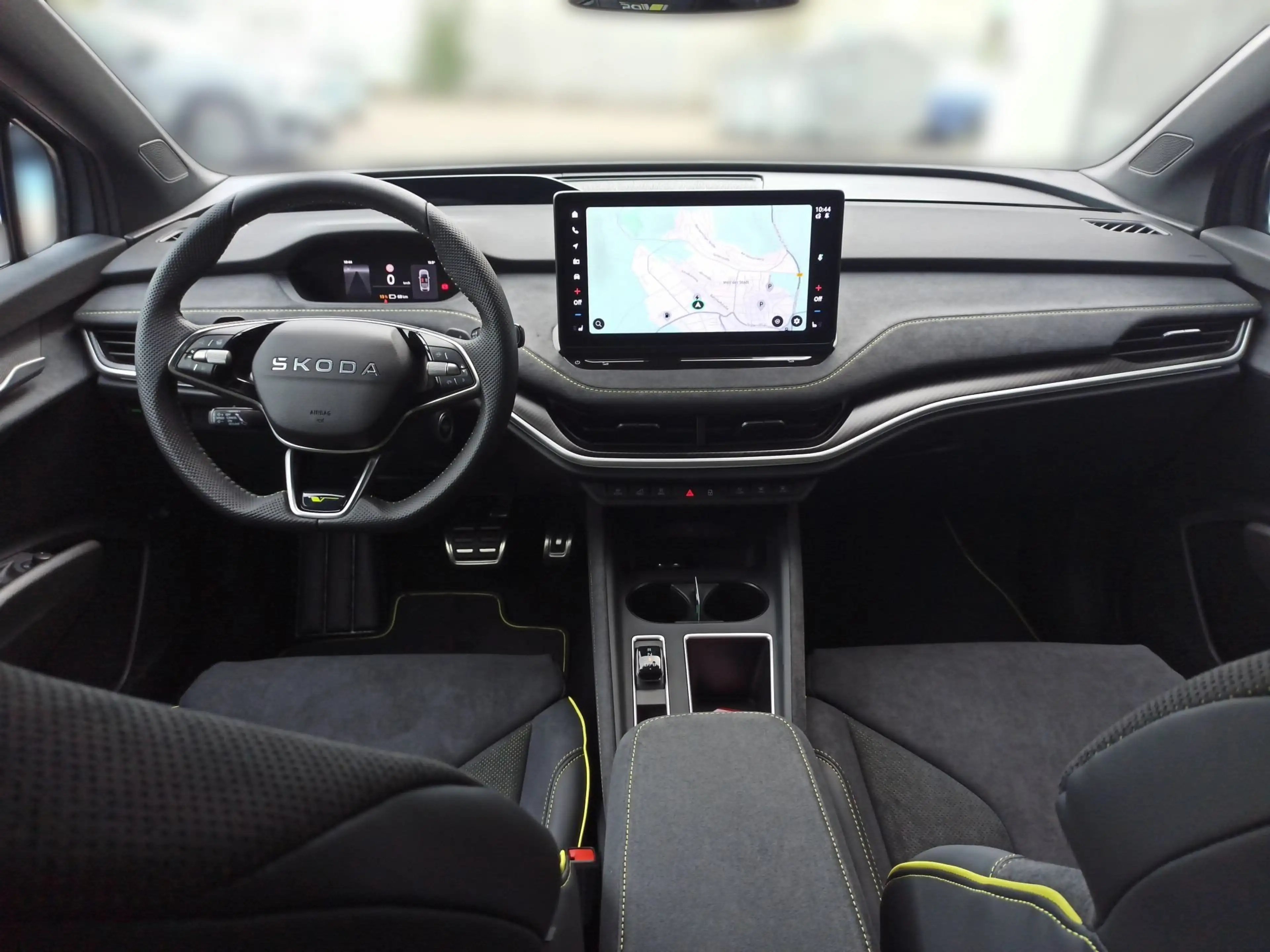 Skoda Elroq 4x4 RS HeadUp AHK Navi LED LM Tempo — photo 13