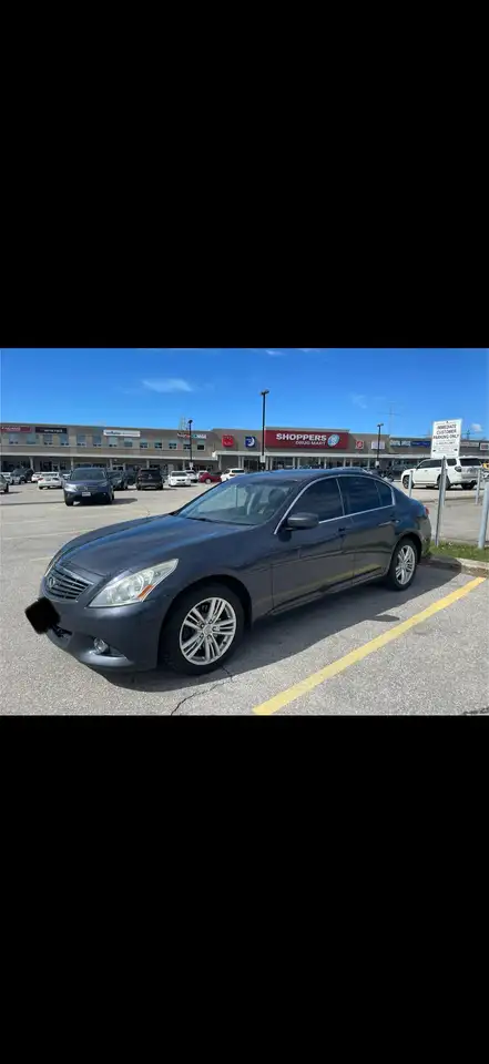 Infiniti G37 2012