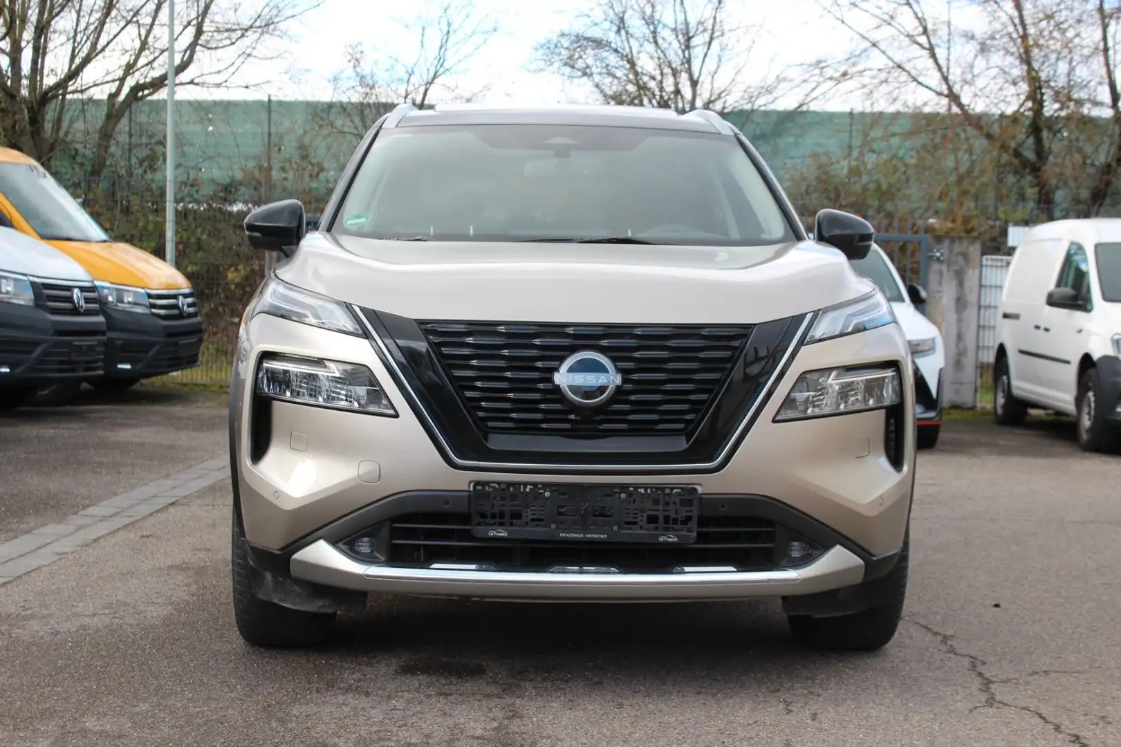 Nissan X-Trail e-Power e-4orce Tekna+ Braun - 2