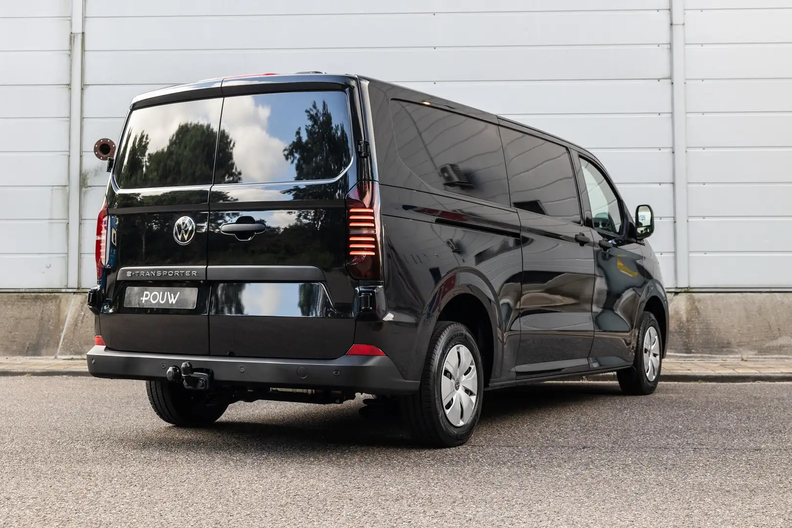 Volkswagen Transporter e-Transporter 34 L2H1 218pk Life 64 kWh | Trekhaak Noir - 2