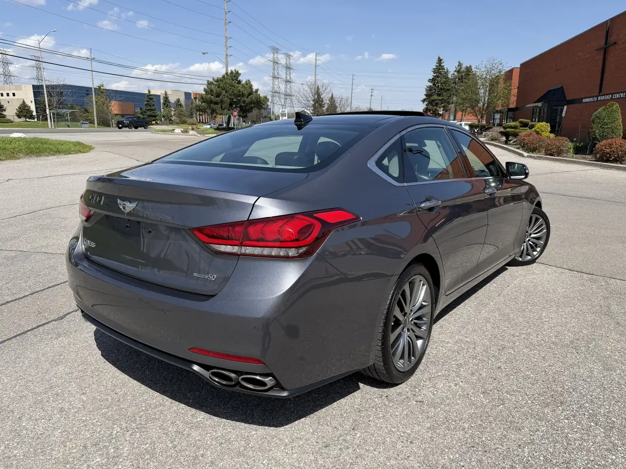 Hyundai Genesis снимка Hyundai Genesis