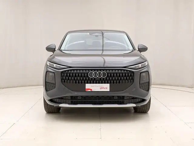 Audi Q3 view 2