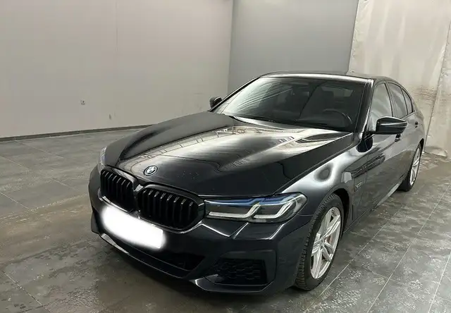 BMW 545 e xDrive,Head-Up,SoftCl.360Kamera,H&K