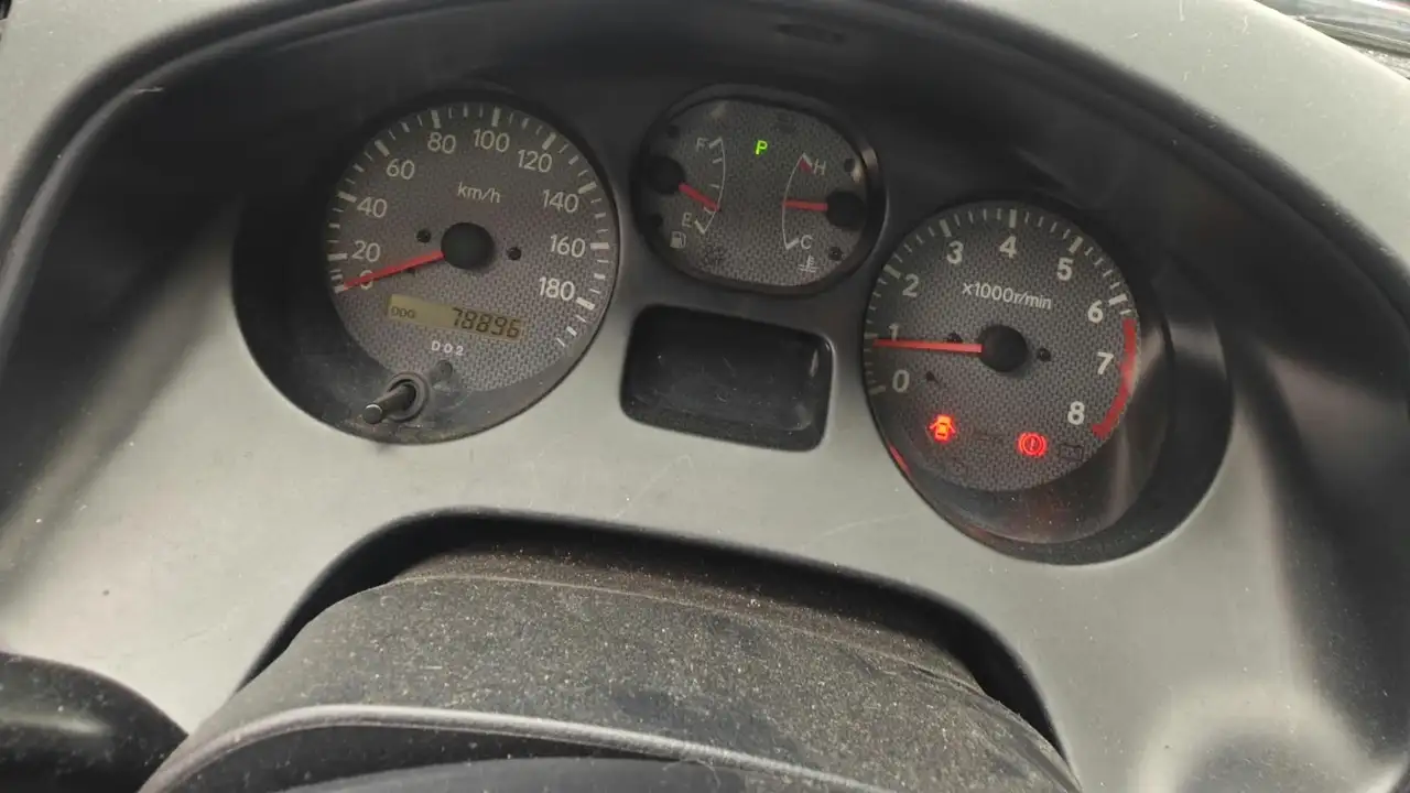 Toyota RAV4 TÜV bis Juni 2027 / Garagenfahrzeug / zweite Hand, foto 9