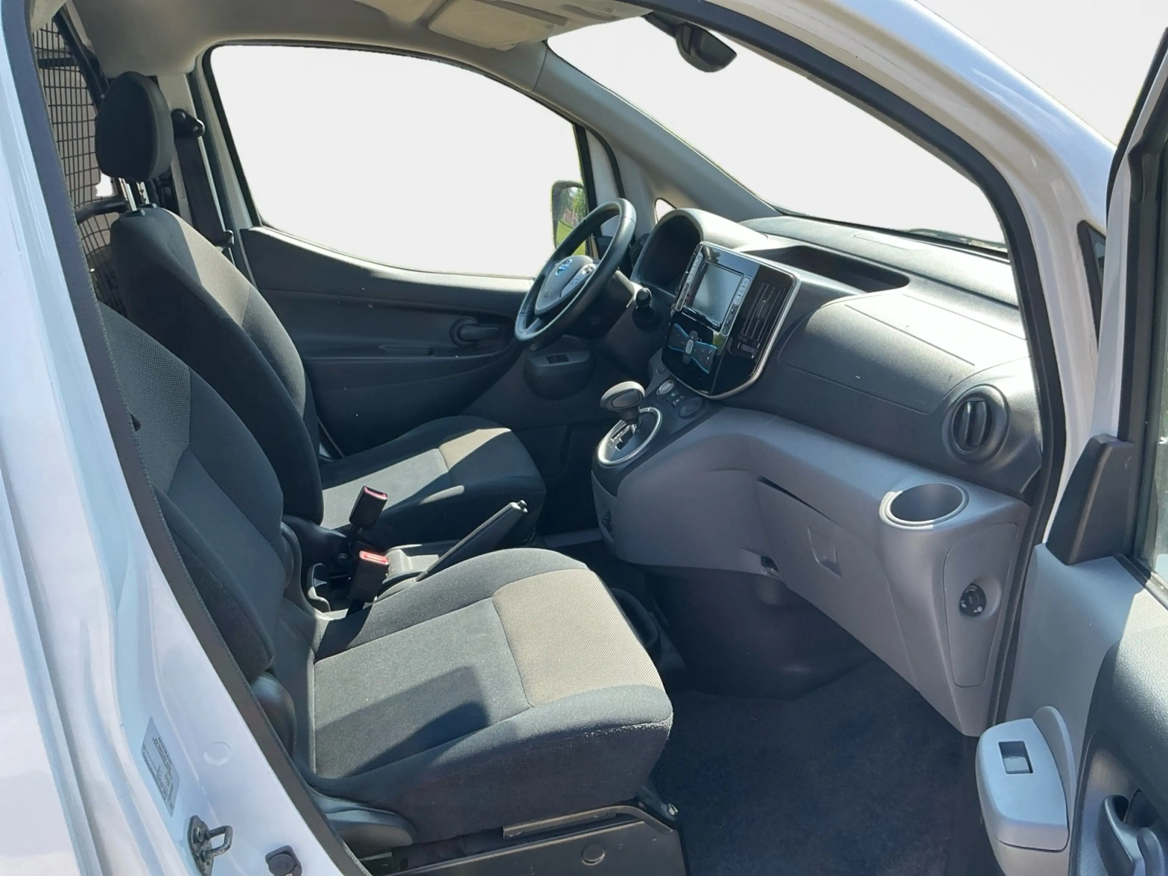 Nissan Evalia e-Kasten Premium — photo 15