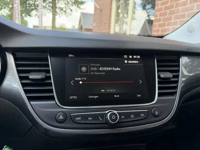 Opel Crossland view 18