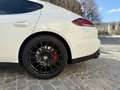 Porsche Panamera Panamera 4.8i V8 - 440 - BV PDK - Stop\u0026Start  TYPE 970 BERLINE GTS PHASE 2 Weiß - thumbnail 32