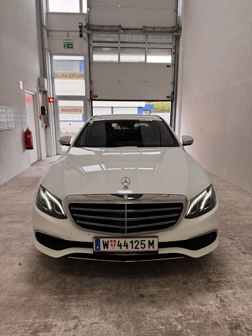 Mercedes-Benz E 220 d Exclusive Aut. - 1