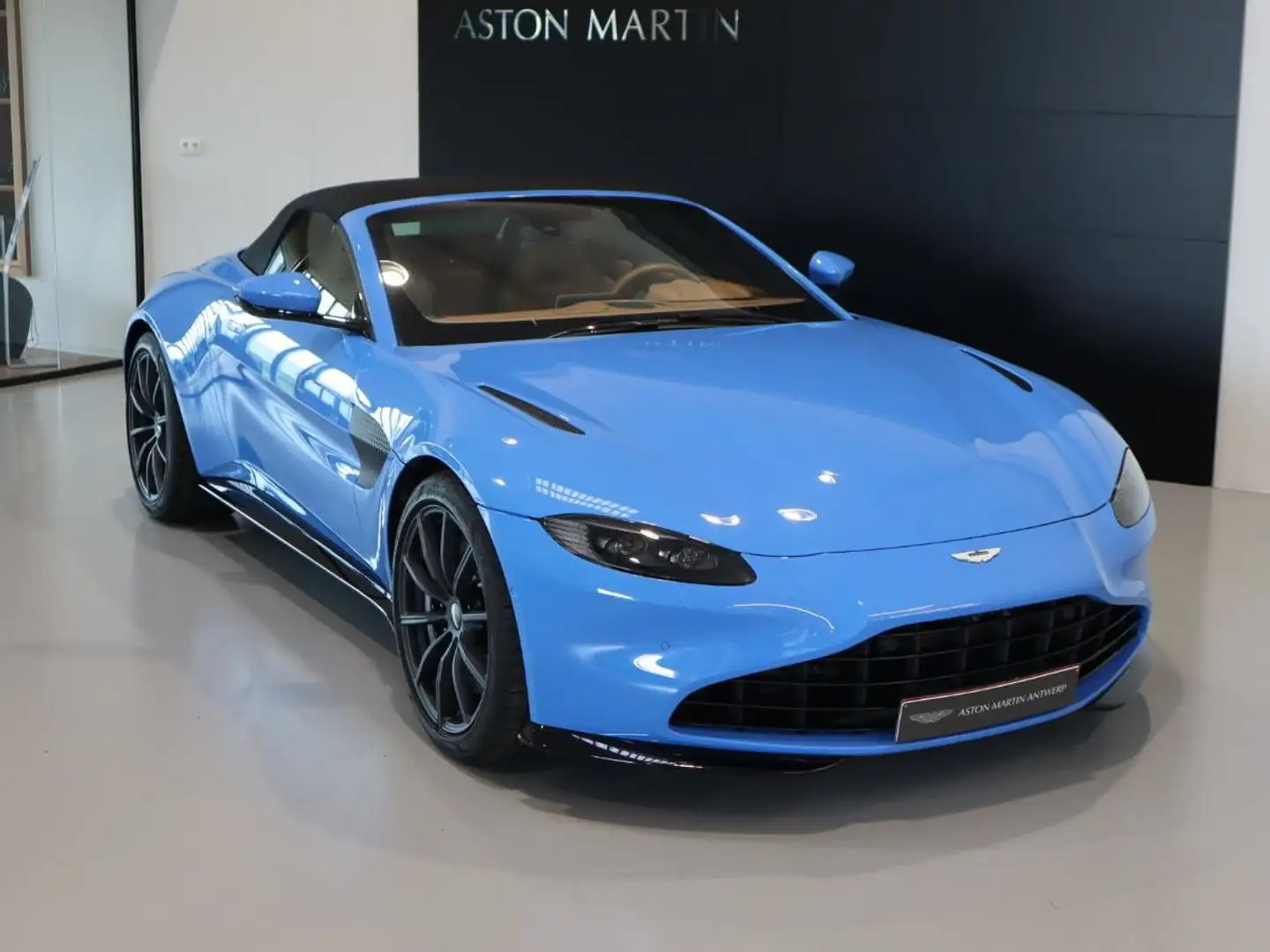 Aston Martin Vantage Roadster Blue - 2
