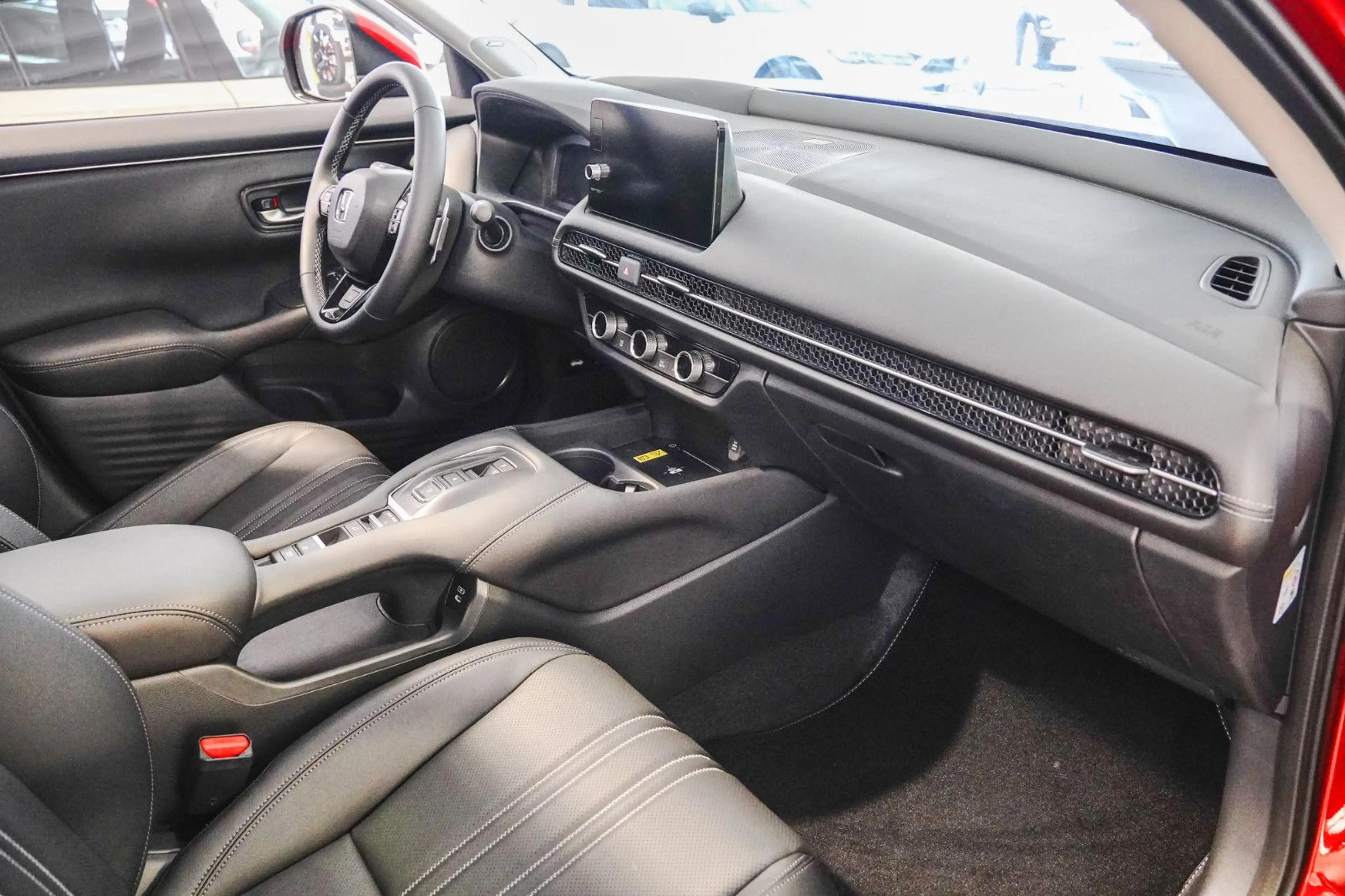 Honda ZR-V e:HEV 2.0 i-MMD Advance — photo 7