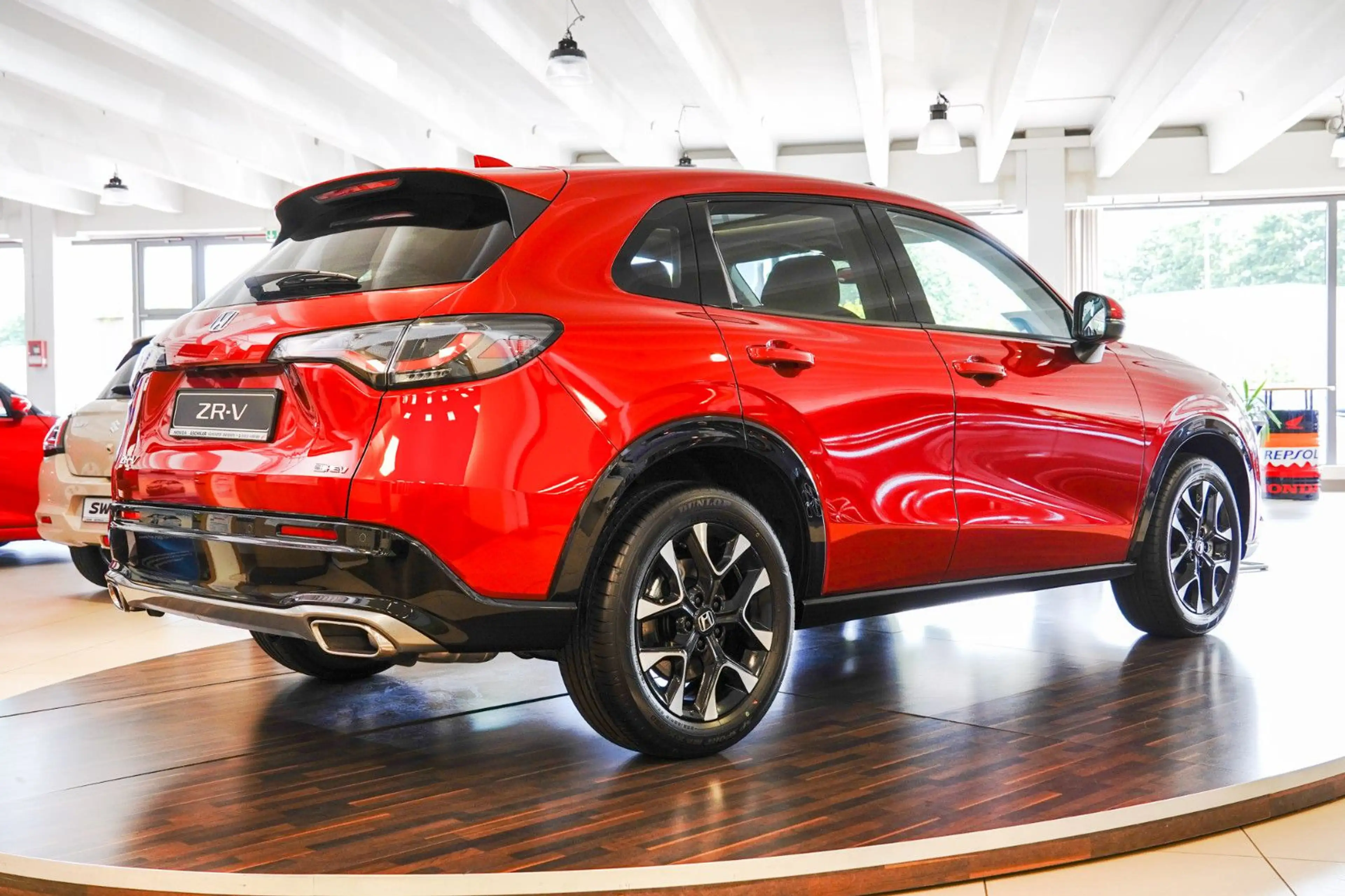 Honda ZR-V e:HEV 2.0 i-MMD Advance — photo 4