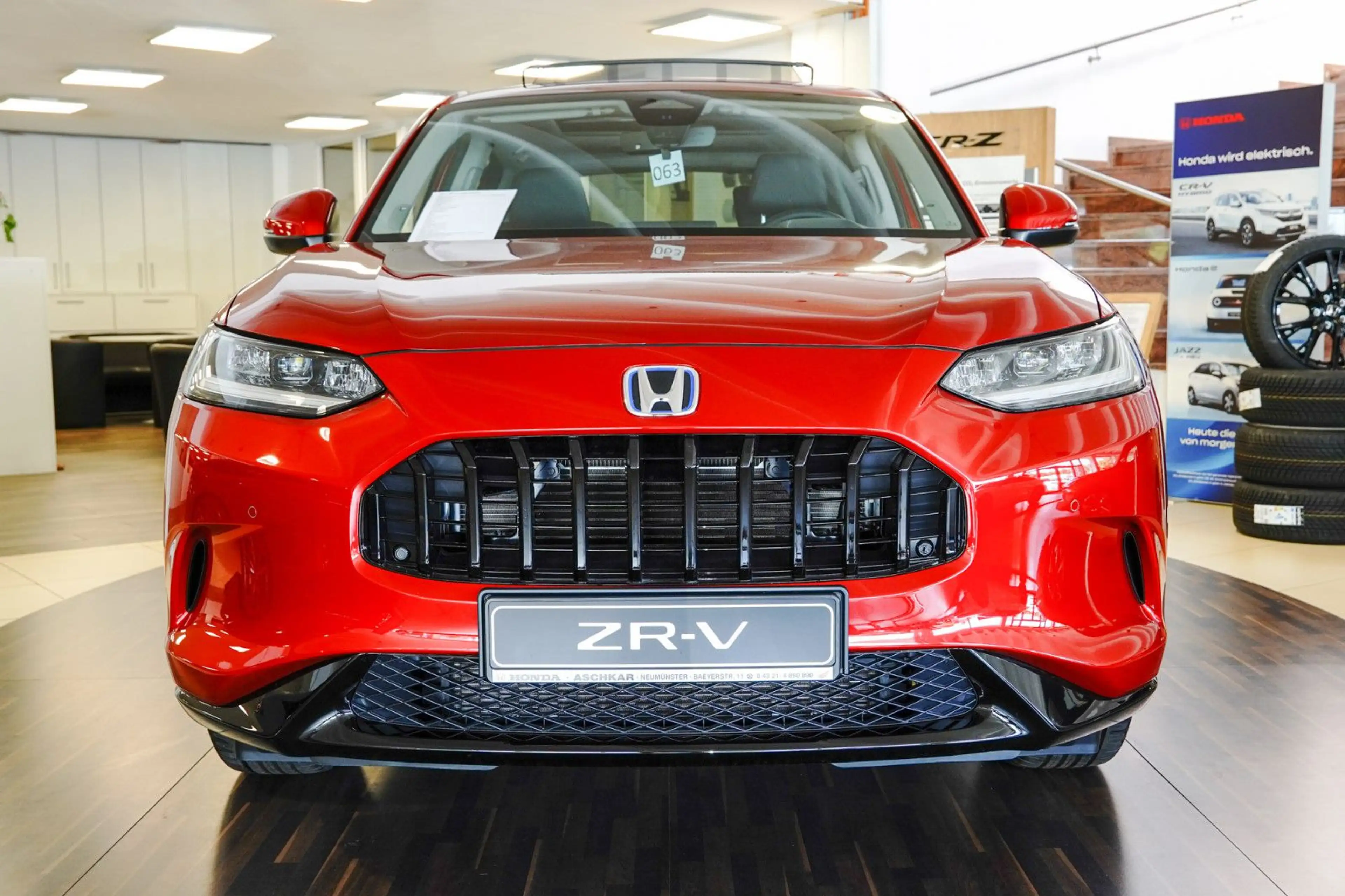 Honda ZR-V e:HEV 2.0 i-MMD Advance — photo 2