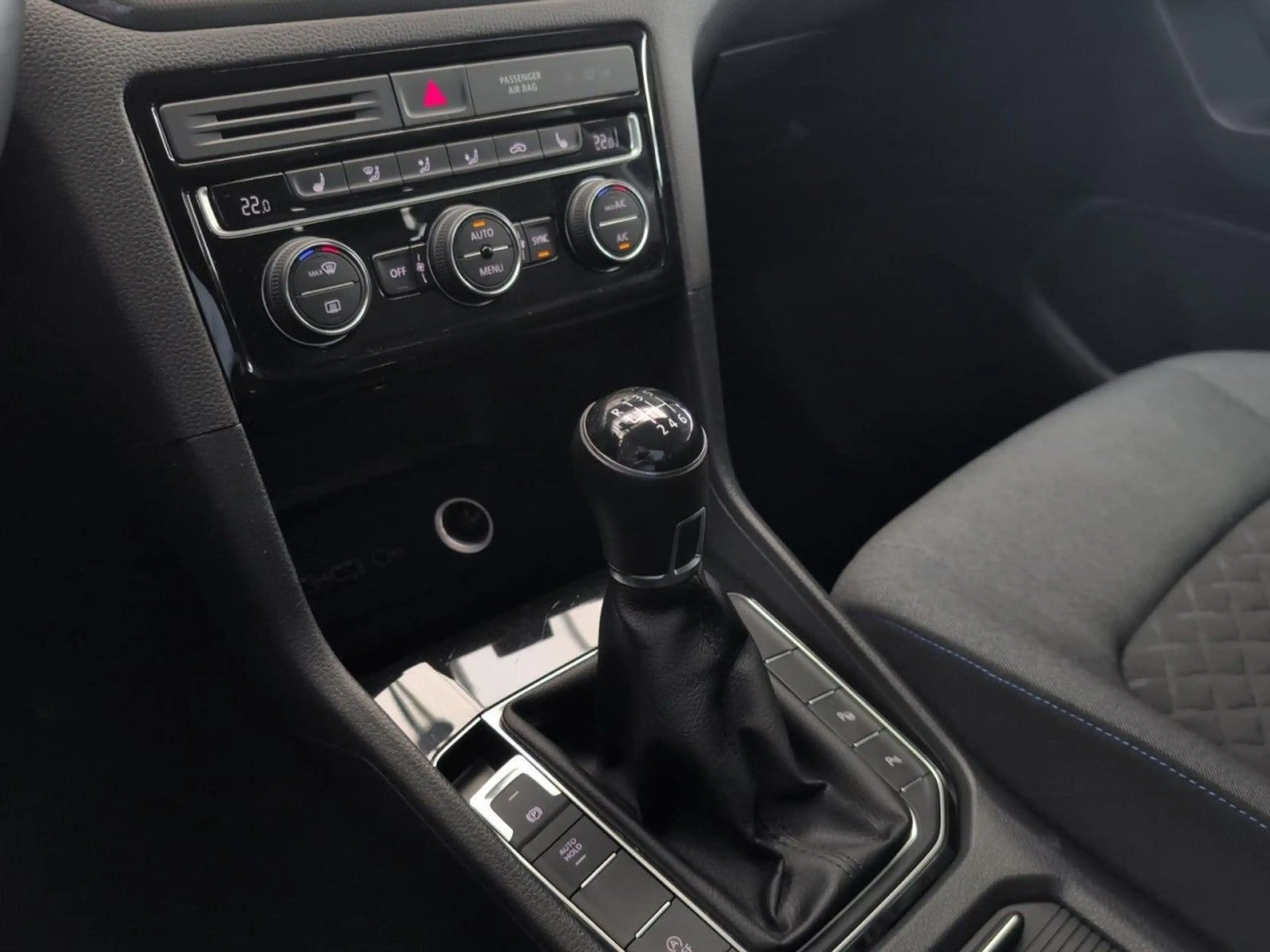 Volkswagen Golf Sportsvan Join 1.0 TSI Klima Navi Rückfahrkamera — photo 14