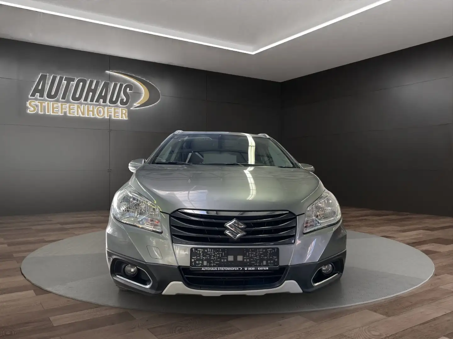 Suzuki SX4 S-Cross Comfort 4x4 Silber - 2