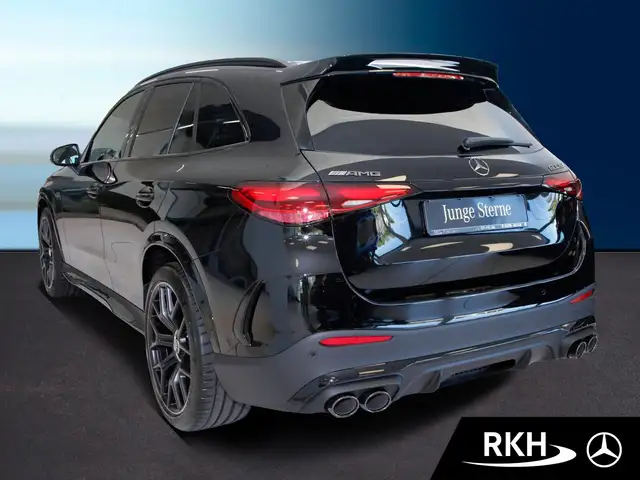 Mercedes-Benz GLC view 3