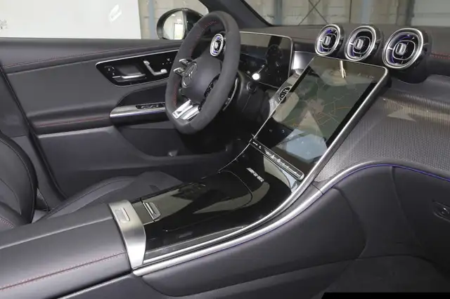 Mercedes-Benz GLC view 8