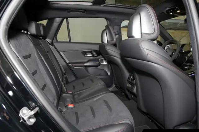 Mercedes-Benz GLC view 9