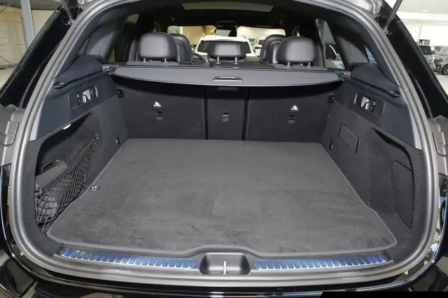 Mercedes-Benz GLC view 15
