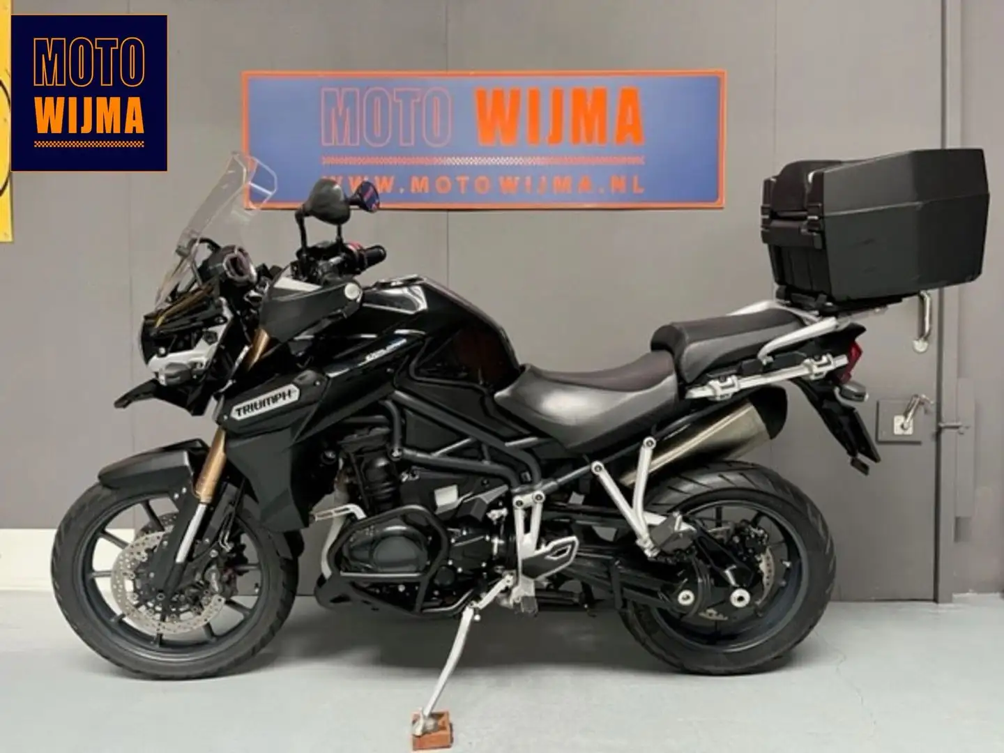 Triumph Tiger Explorer Negro - 2
