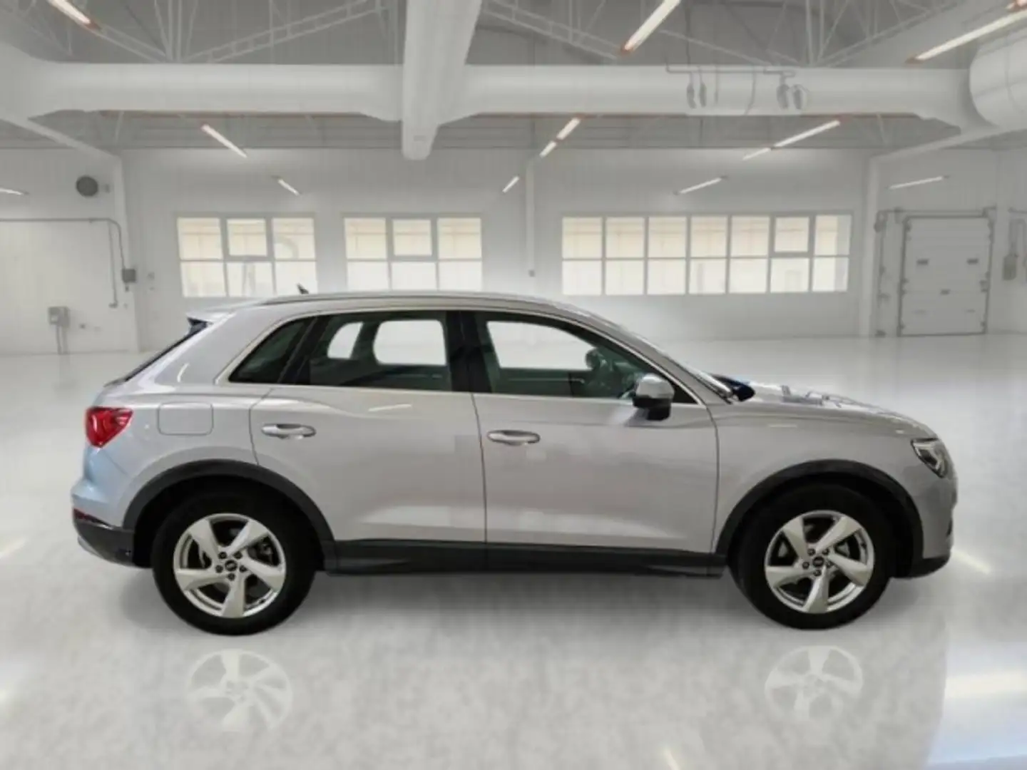 Audi Q3 35 2.0 tdi Business Advanced s-tronic Grigio - 2