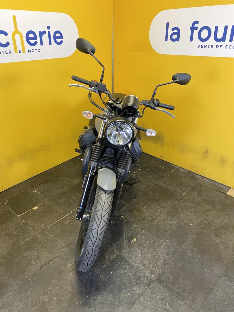 Moto Guzzi V 7 Negru - 2