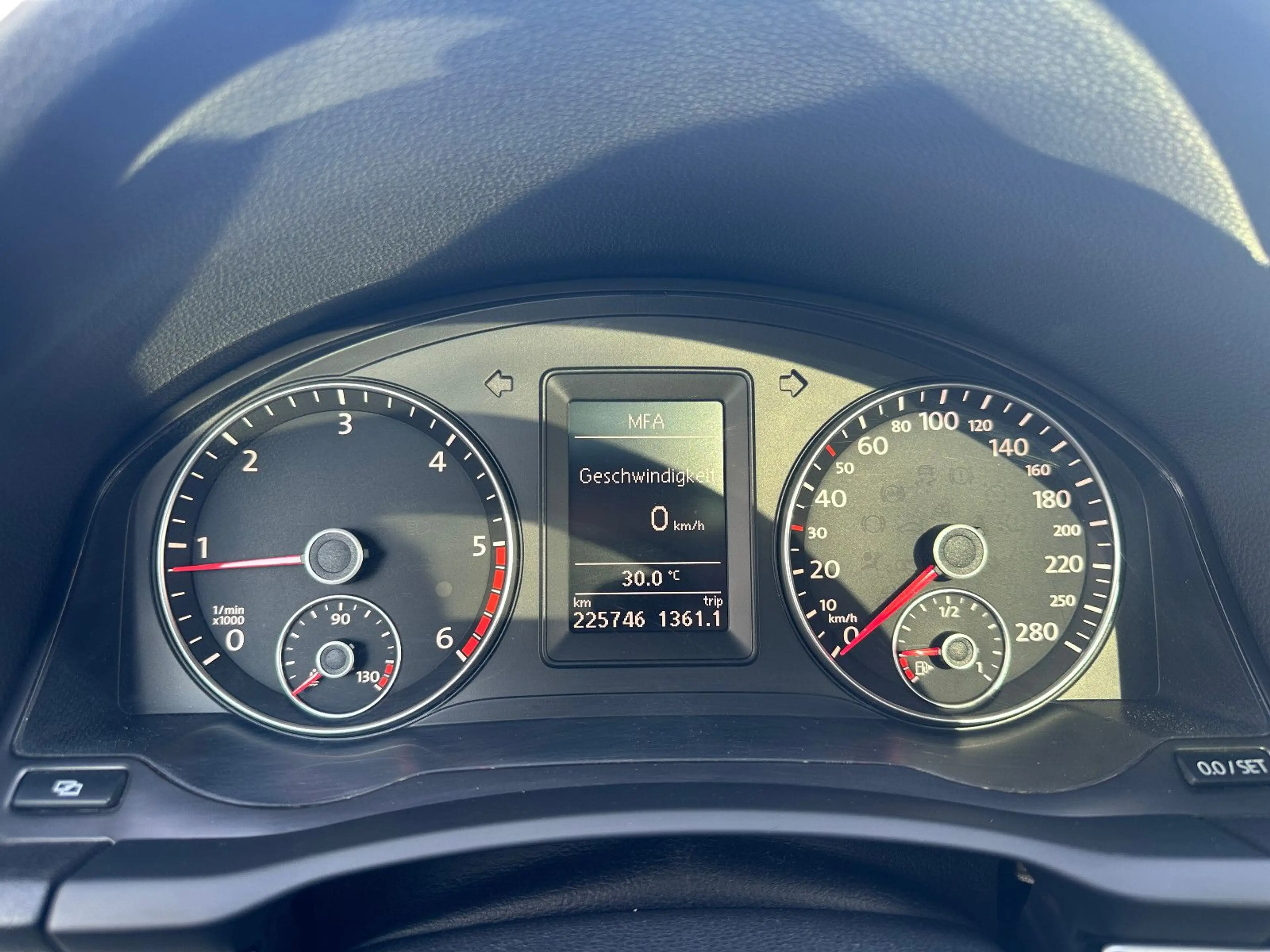 Volkswagen Scirocco 2.0 TDI 170PS Autom. R-Line Pano/Leder — photo 11