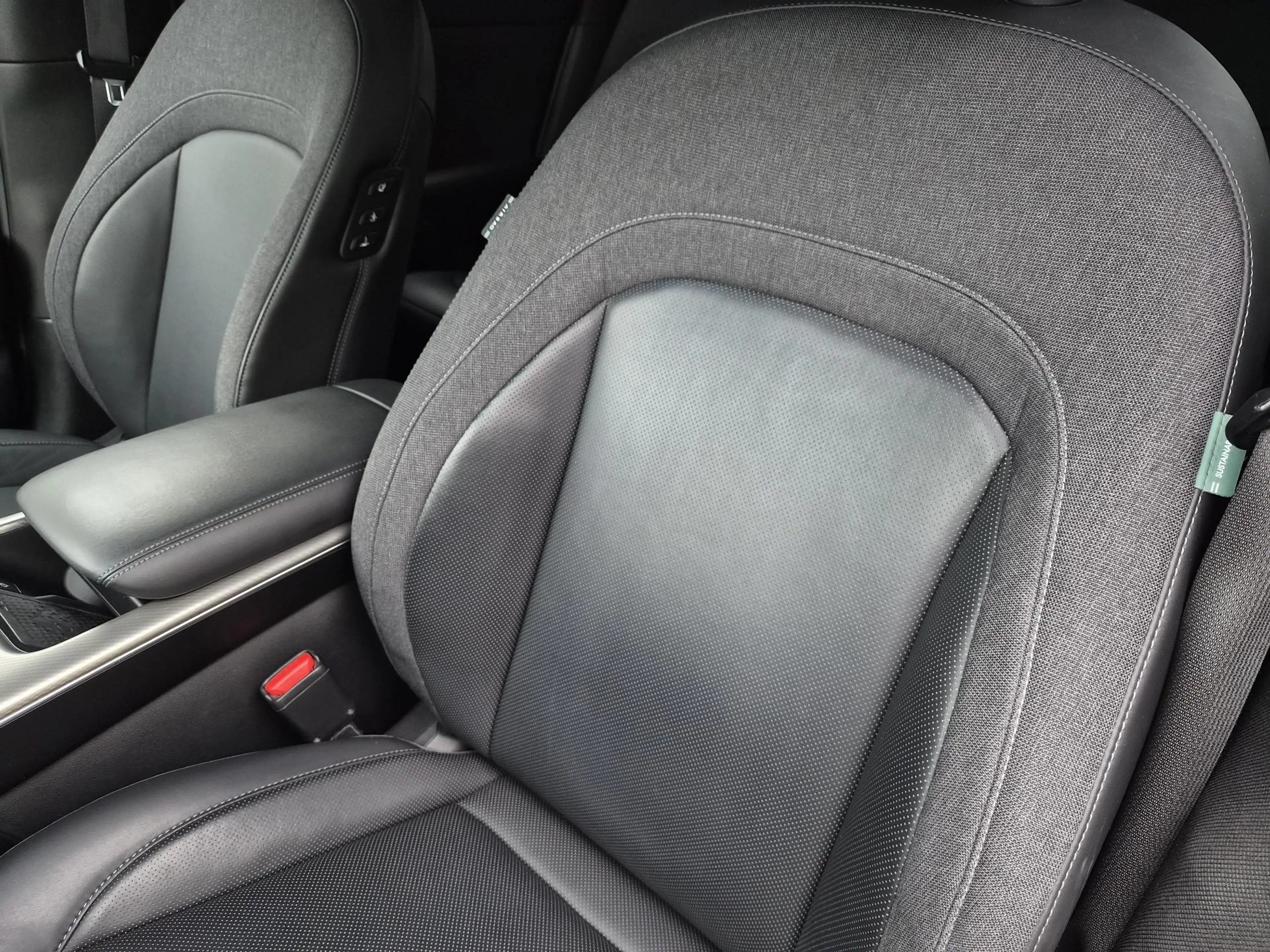 Genesis GV60 Long Range Sport 74 kWh AWD / SOH 98% / Fabrieksga — photo 27