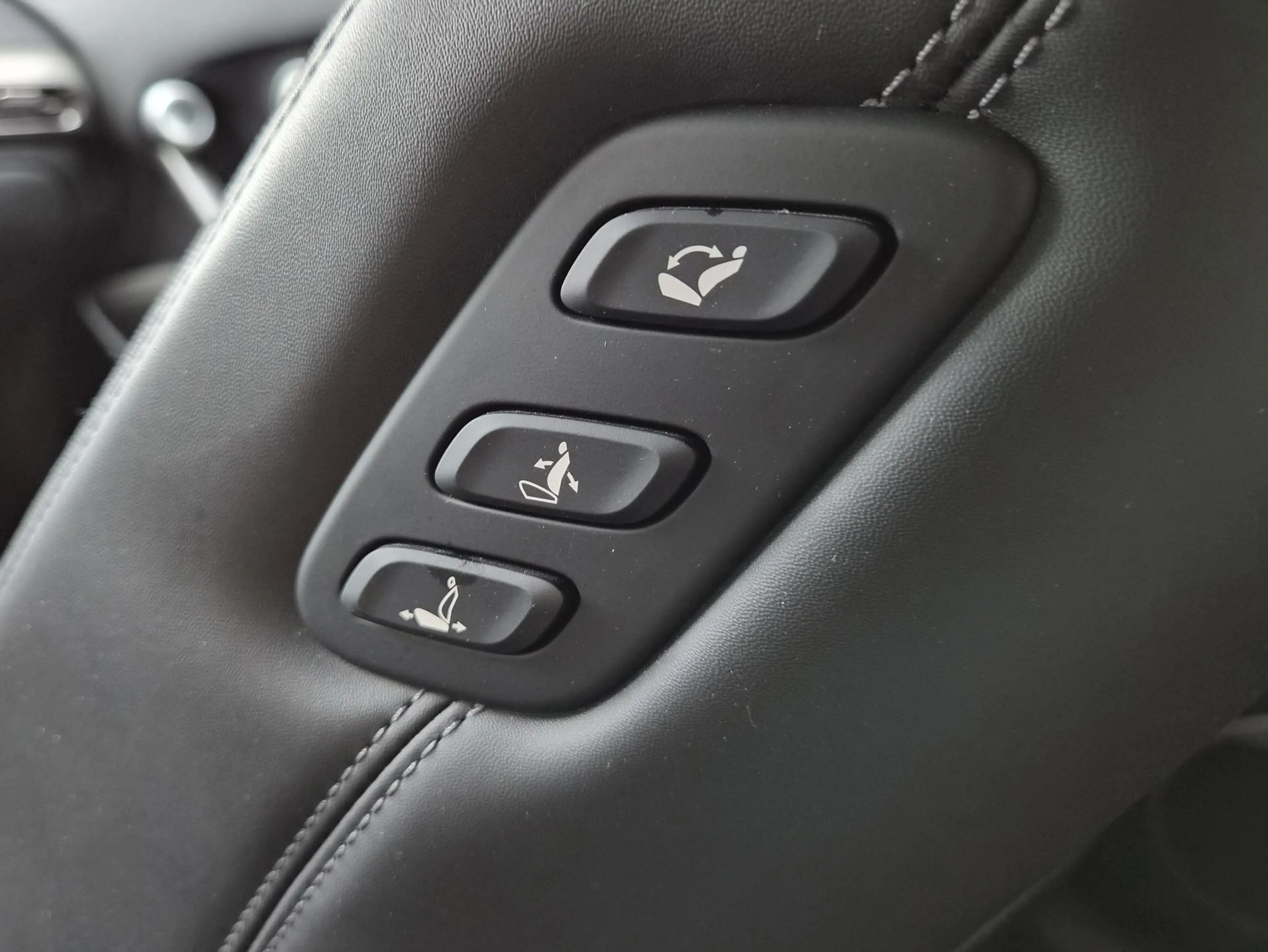 Genesis GV60 Long Range Sport 74 kWh AWD / SOH 98% / Fabrieksga — photo 33