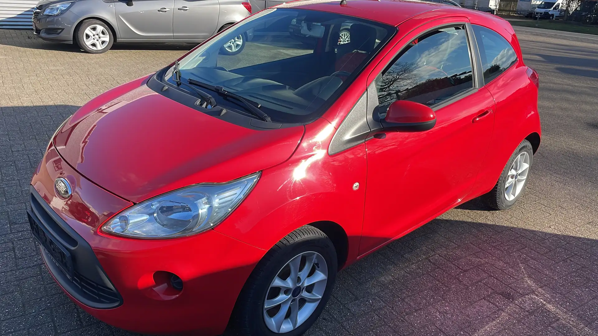 Ford Ka/Ka+ Cool Klima Sitzheizung ZV mit FB Ganzjahresreifen - 1