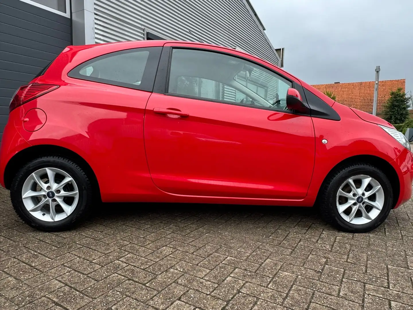 Ford Ka/Ka+ Cool Klima Sitzheizung ZV mit FB, AppleCar/Android Rot - 1
