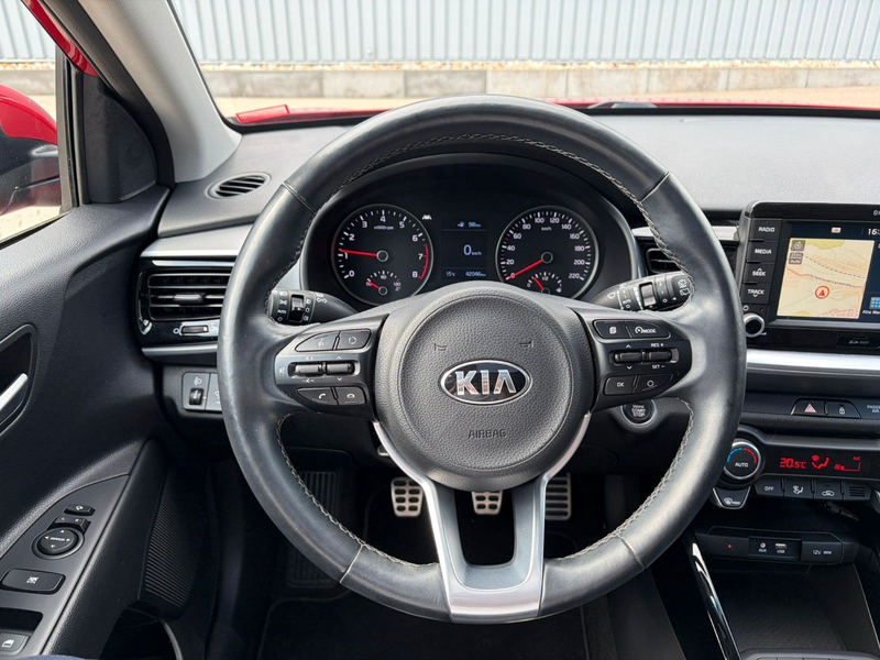 Kia Stonic 1.0 T-GDI Platinum Ed. *Navi*Glasdach* — photo 11