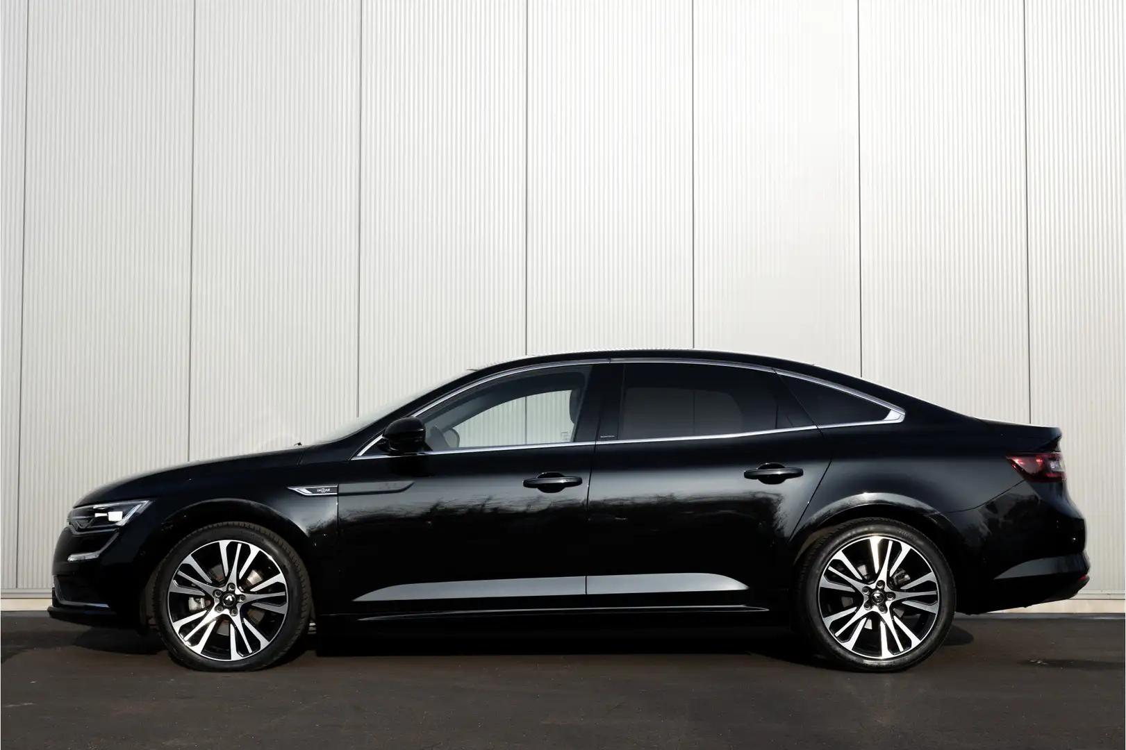 Renault Talisman 1.8 TCe Initiale Paris 225 pano bose leder sfeer h Zwart - 2