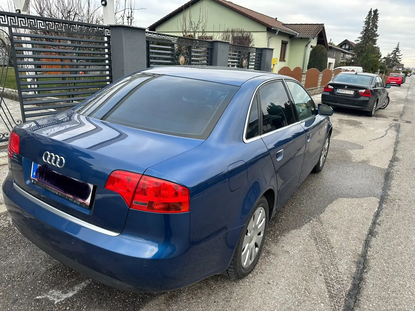 Audi A4 1.9 TDI Blau - 2
