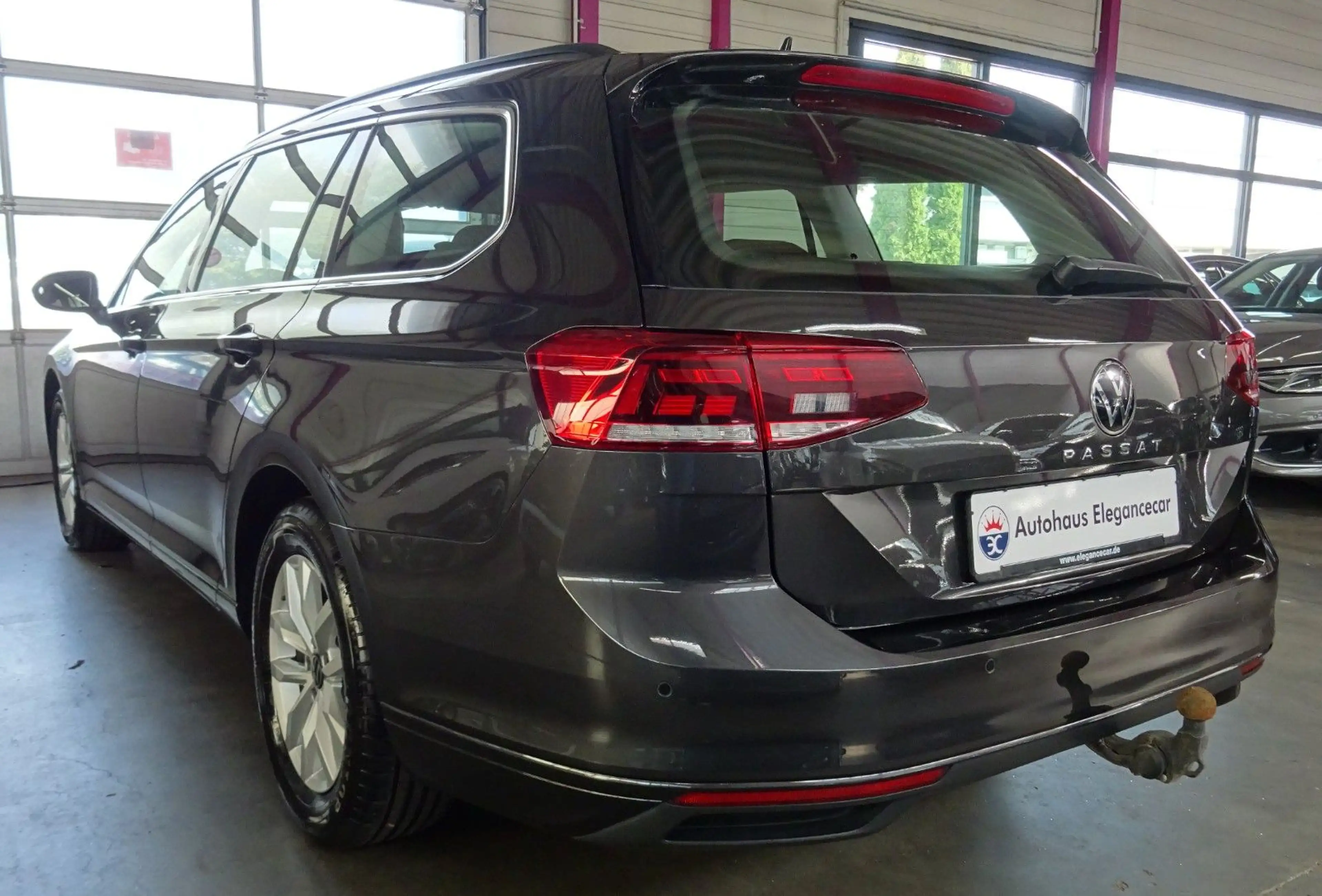 Volkswagen Passat Variant PASSAT 2.0 TDI CL.*ACC*AHK*CAM*SWA*SHA*LED* — photo 4