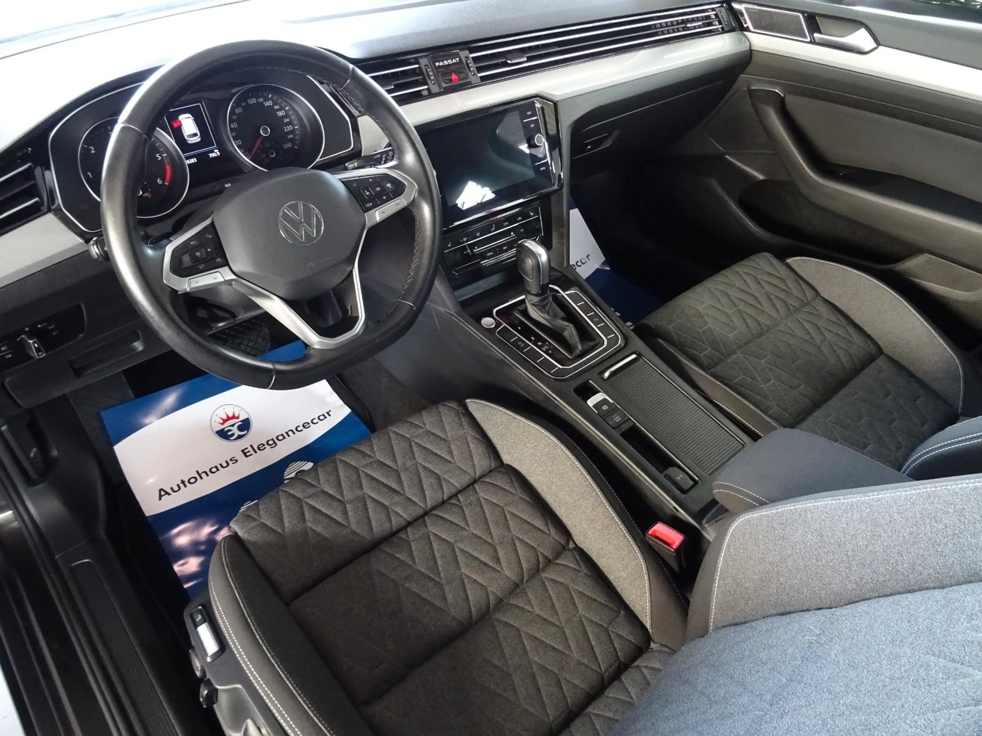 Volkswagen Passat Variant PASSAT 2.0 TDI CL.*ACC*AHK*CAM*SWA*SHA*LED* — photo 10