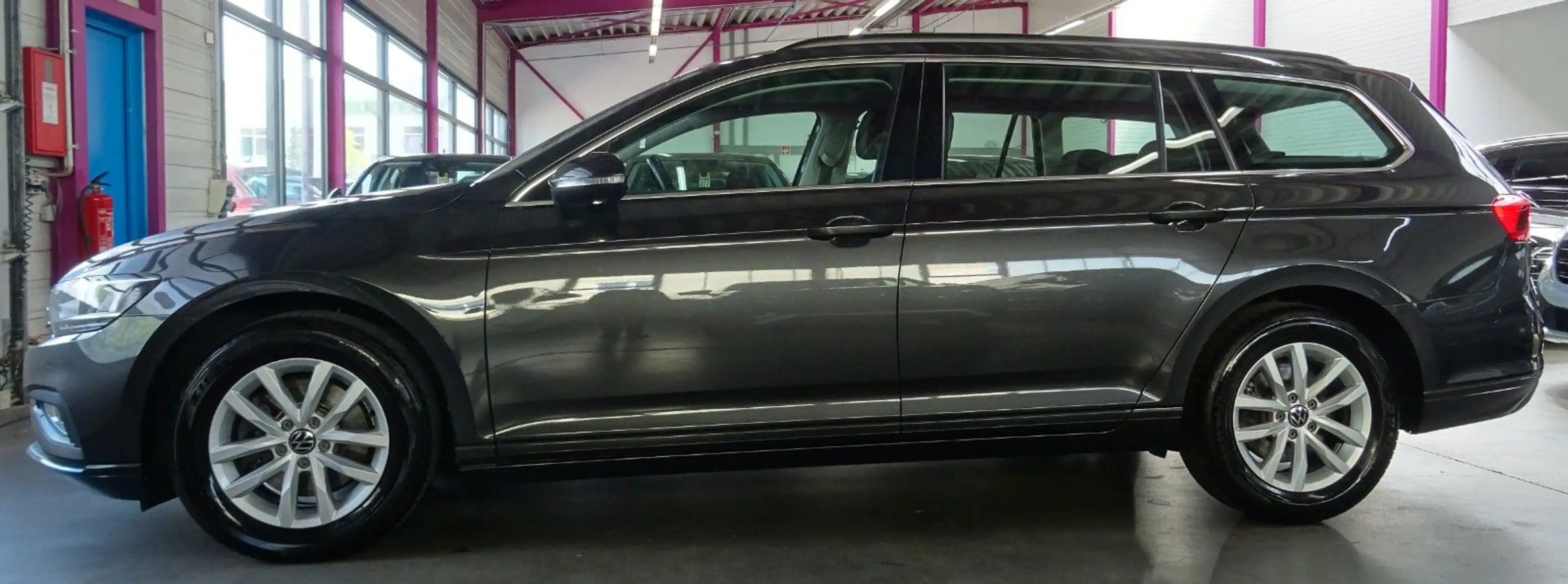 Volkswagen Passat Variant PASSAT 2.0 TDI CL.*ACC*AHK*CAM*SWA*SHA*LED* — photo 2