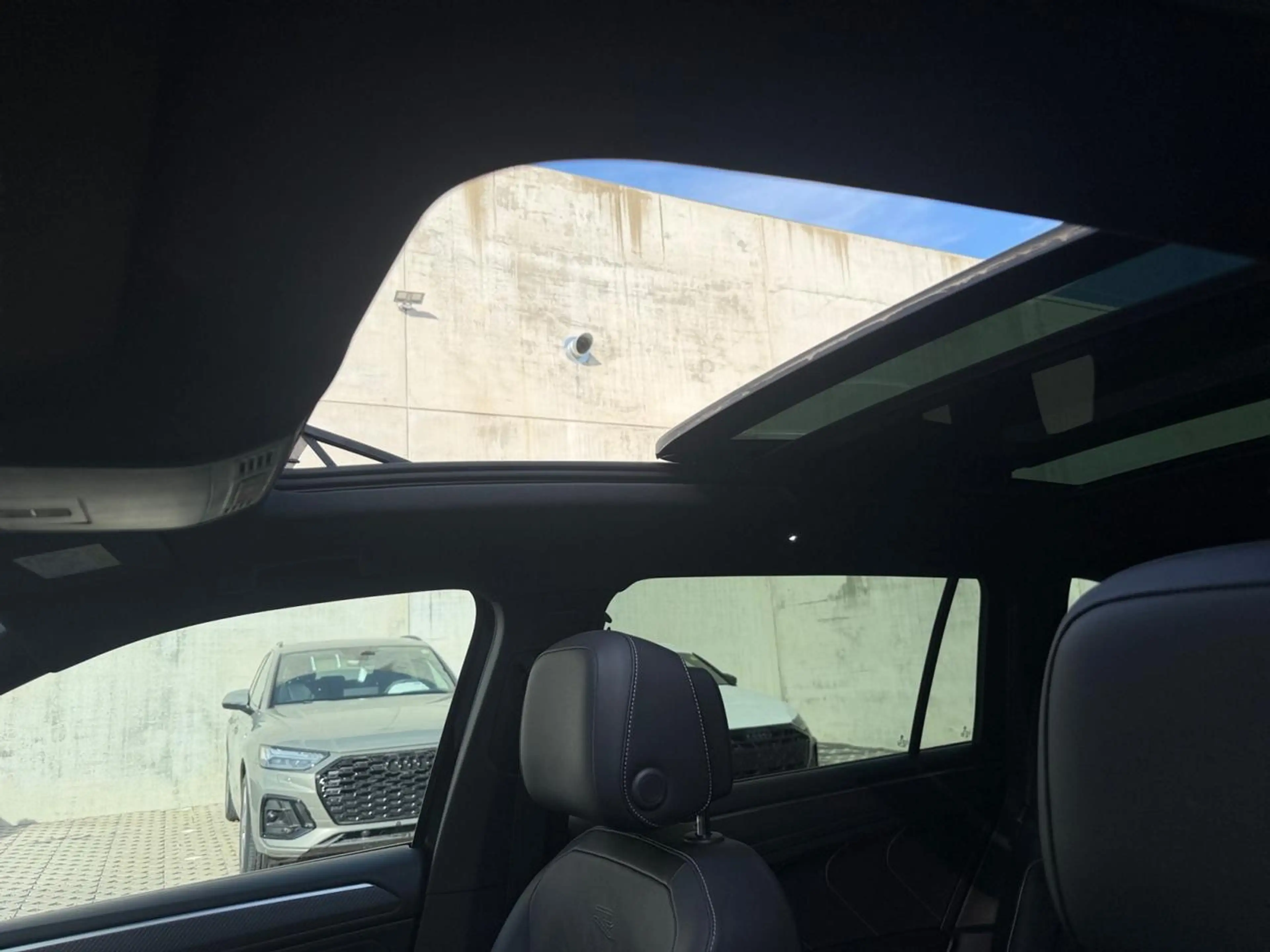 Volkswagen Tiguan Allspace Tiguan Allspace 2.0 TDi SCR R-Line Business Premium 7pl. DSG — photo 18