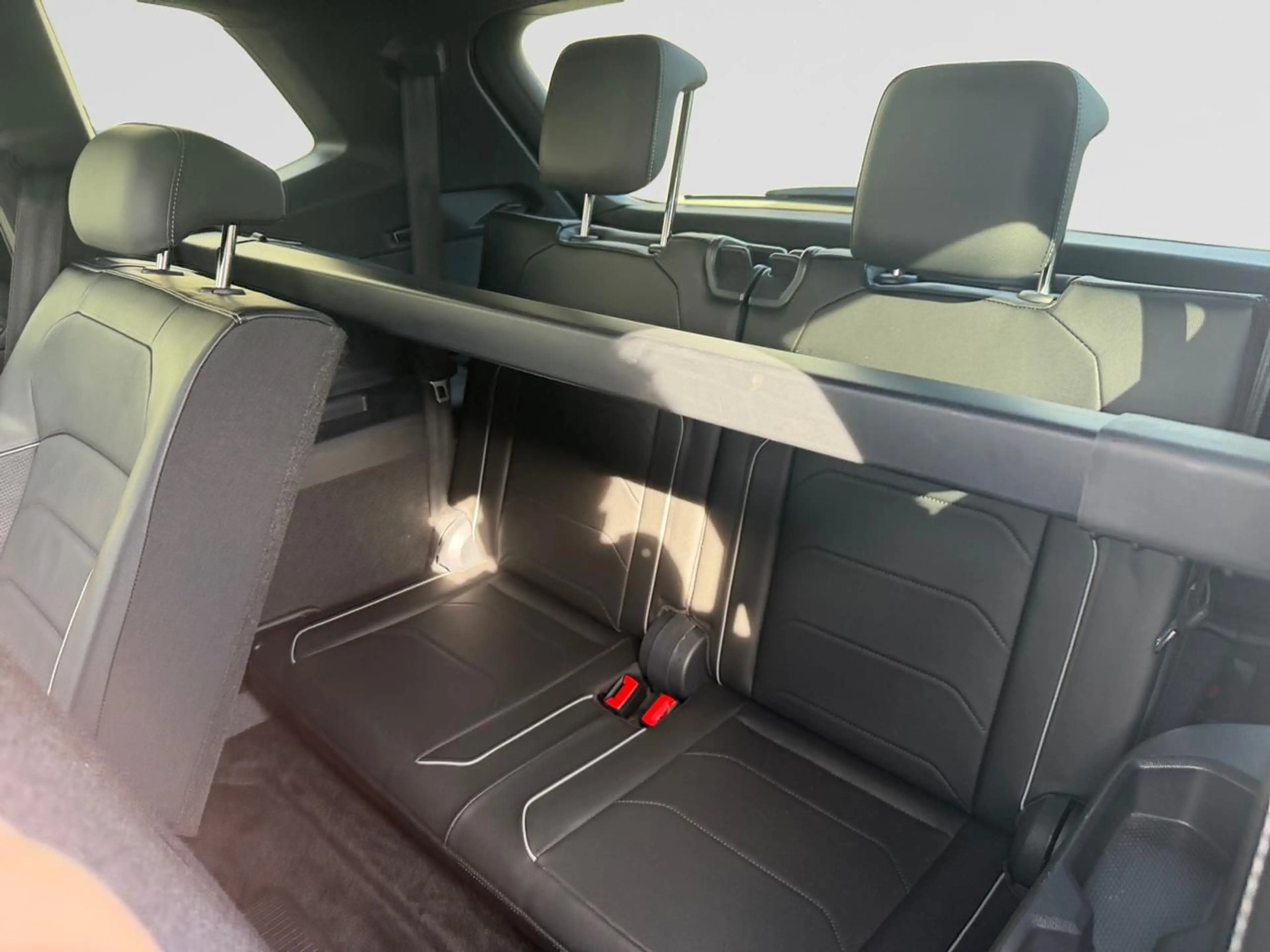 Volkswagen Tiguan Allspace Tiguan Allspace 2.0 TDi SCR R-Line Business Premium 7pl. DSG — photo 14