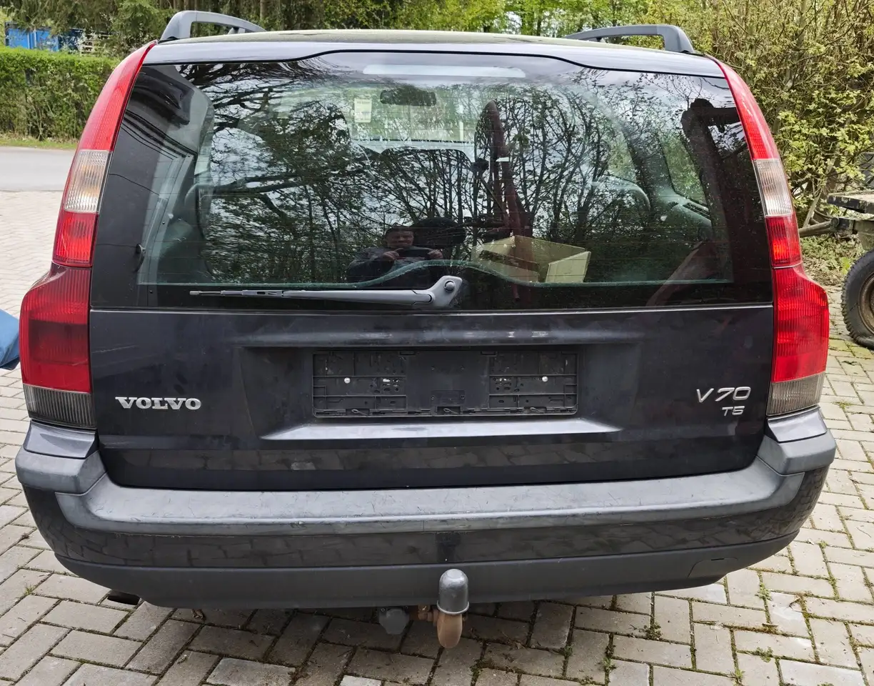 Volvo V70 T5, foto 2