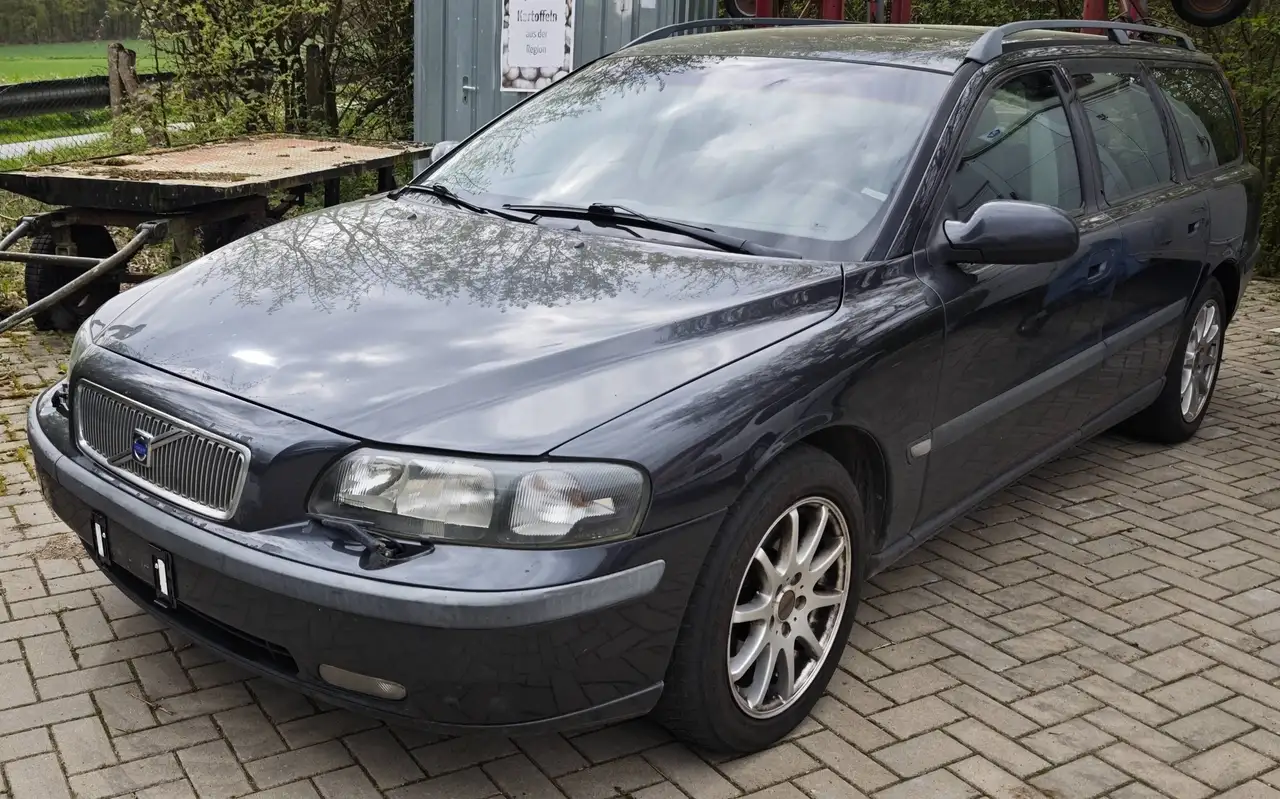 Volvo V70 T5, foto 1