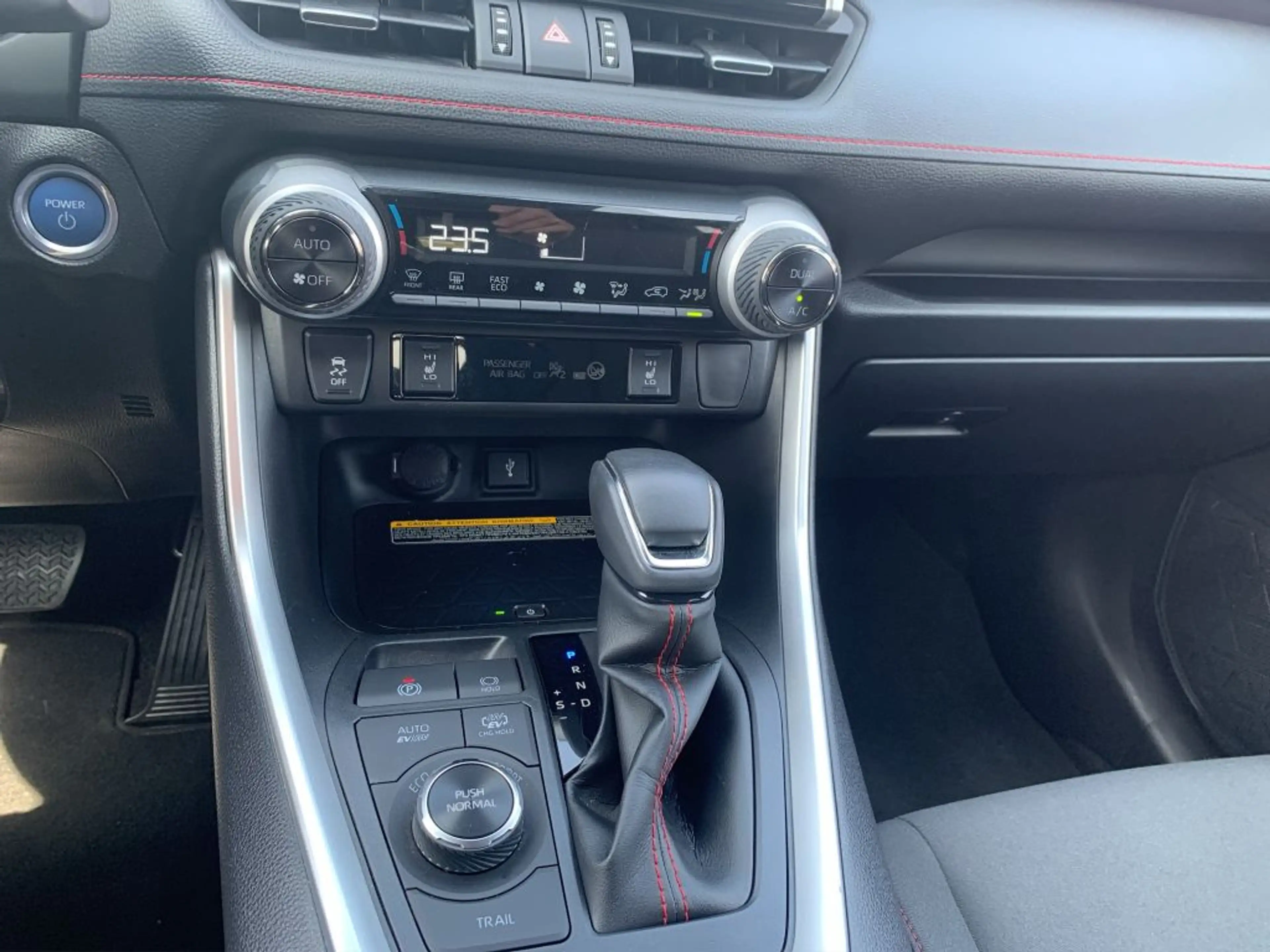 Toyota RAV 4 Plug-in-Hybrid Technik-Paket AHK* — photo 12