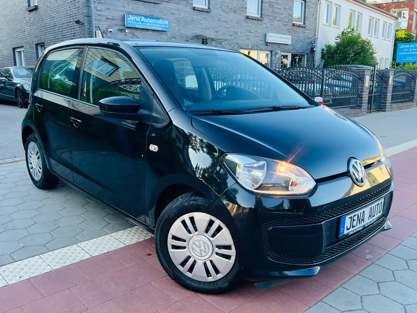 Volkswagen up! move up! BMT 5.trg Klima 2.Hand Noir - 1
