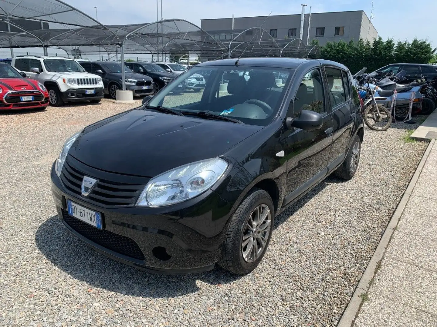 Dacia Sandero 1.4 8V GPL Lauréate Nero - 1